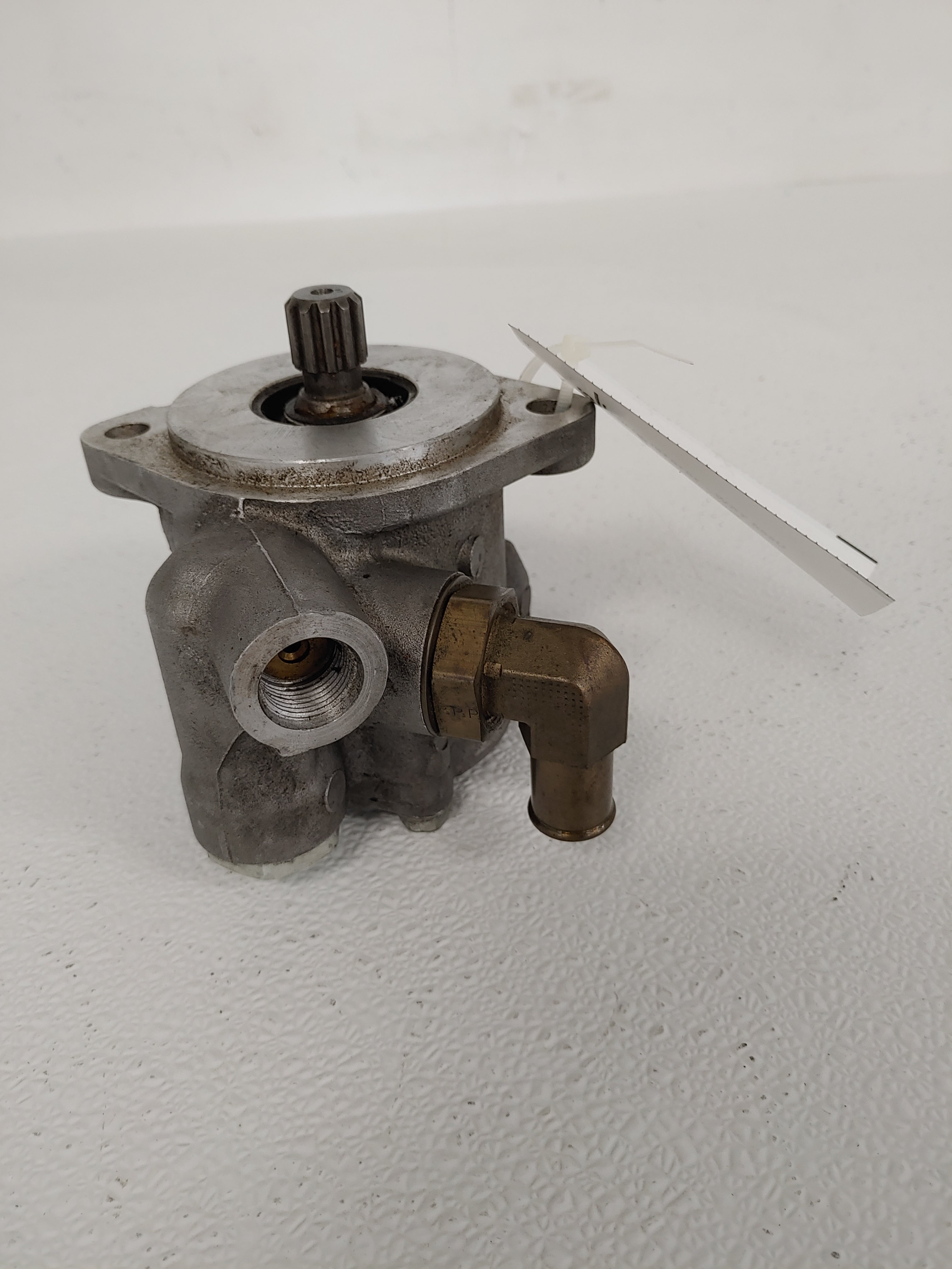 Used TRW - 181618L10101 Steering Pump - P/N: 14-19126-001 (6815809044566)