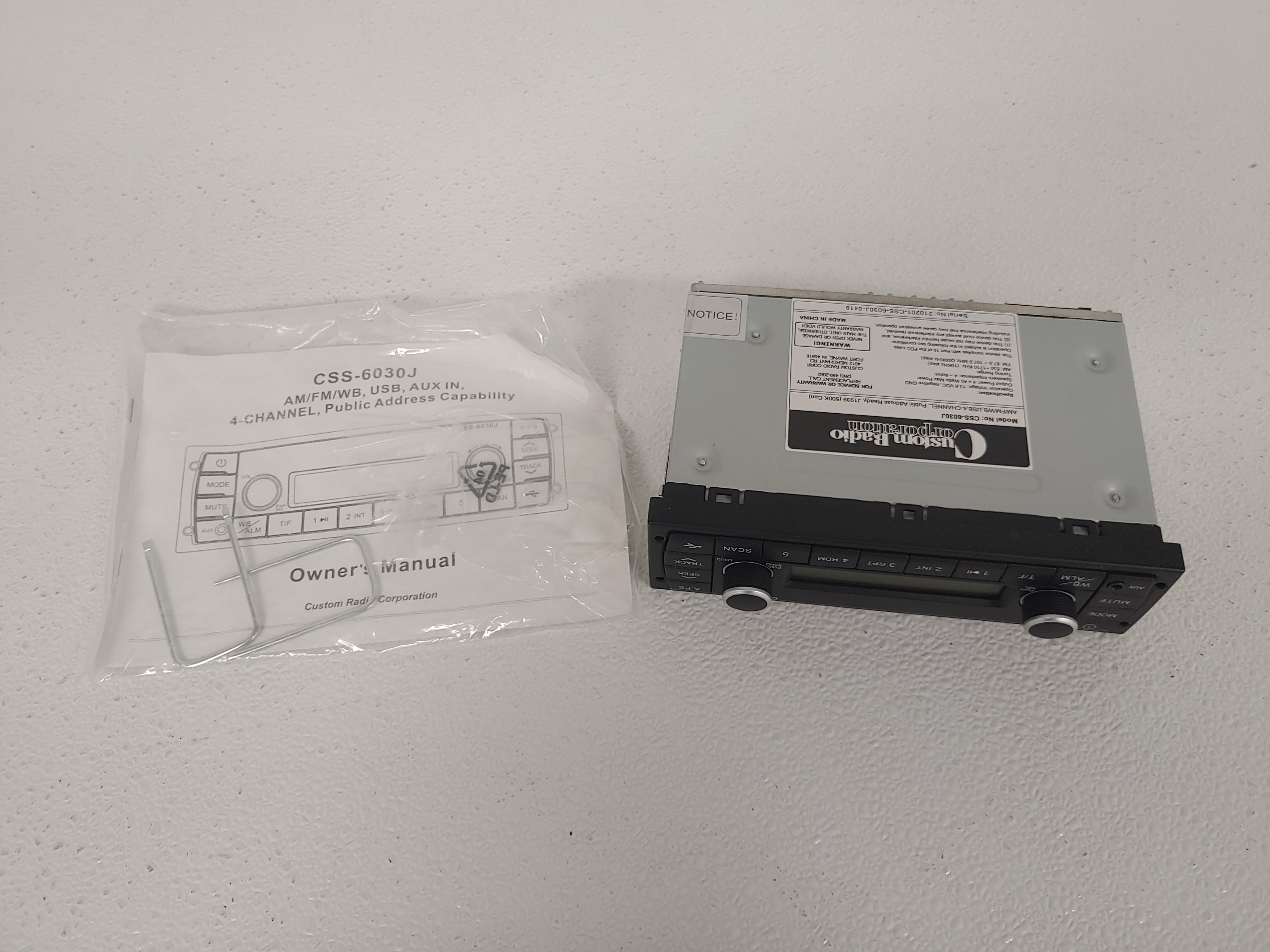 Freightliner 6030J Radio - P/N A22-76945-000