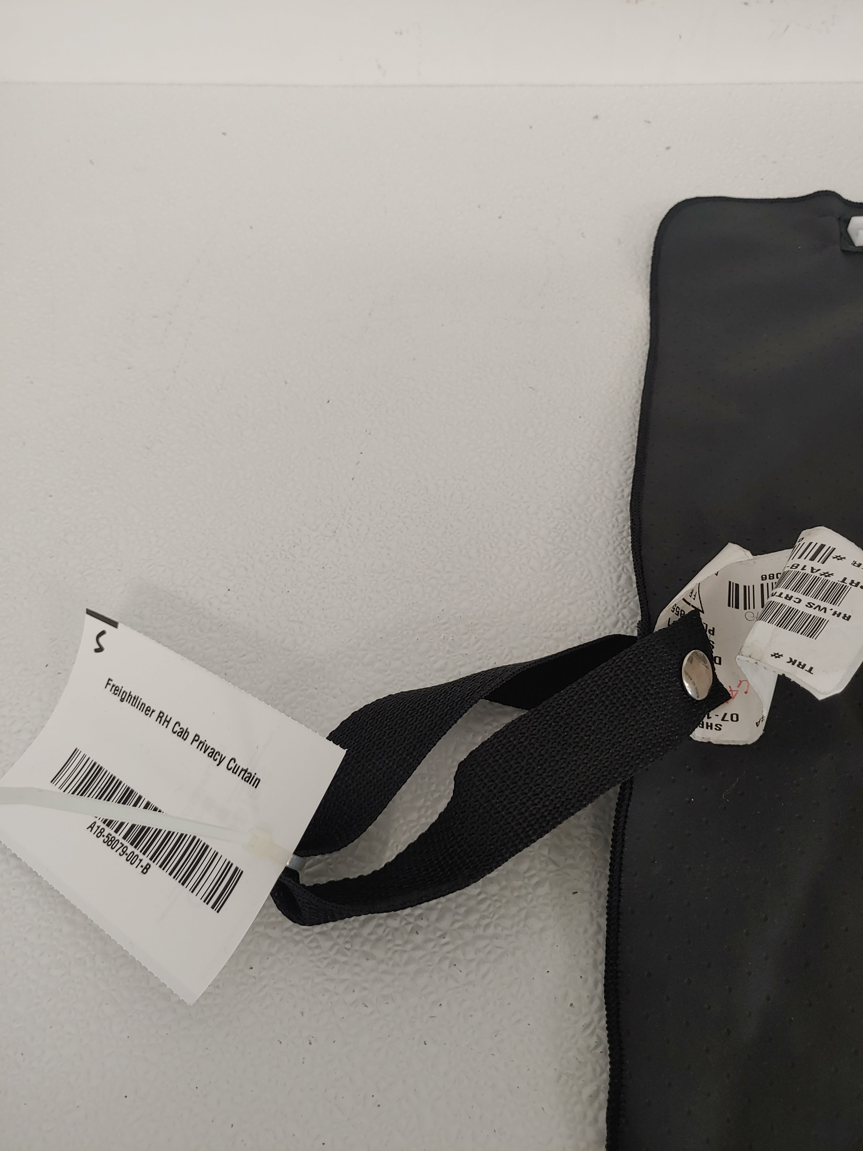Freightliner RH Cab Privacy Curtain - P/N A18-58079-001 (6830854373462)