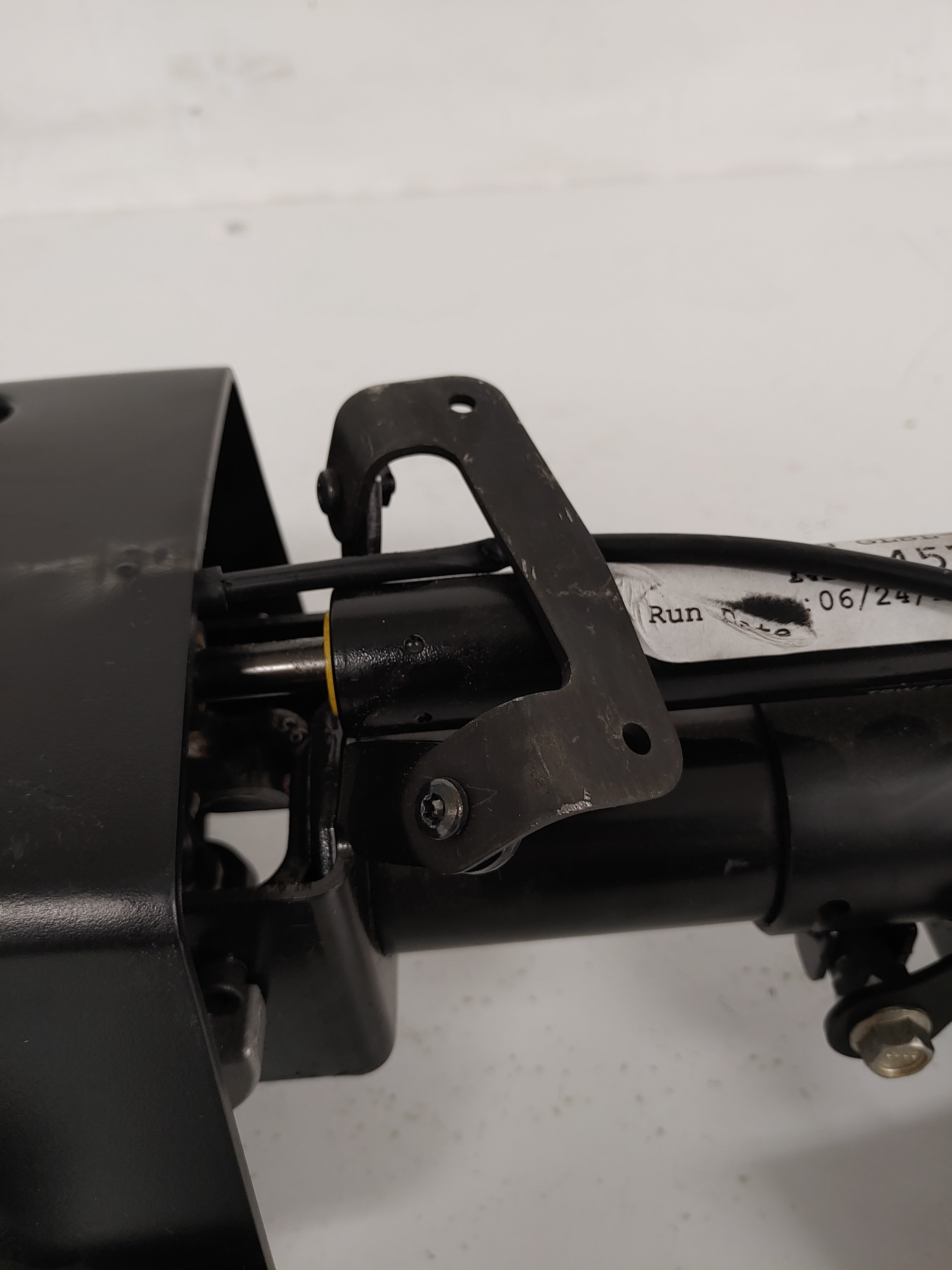 Damaged Freightliner Global Column W/ Foot Pedal - P/N A14-20142-000 (8059240284476)