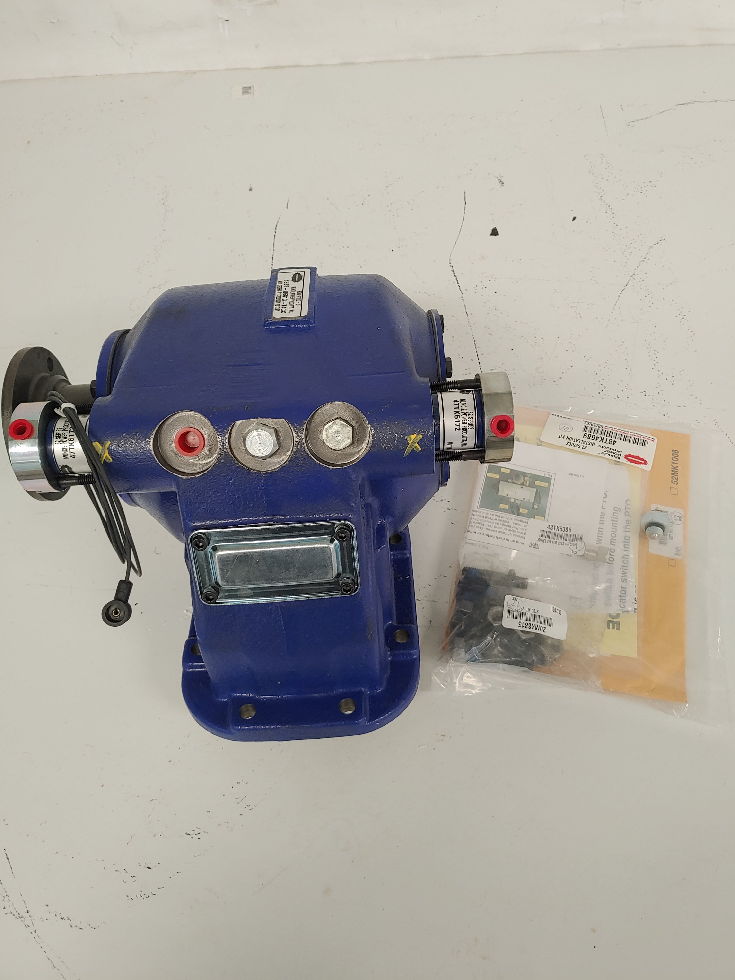 Muncie Power Products 1410, 142 DT12 Power Take Off - P/N 828SU6813T4CX (8045321879868)