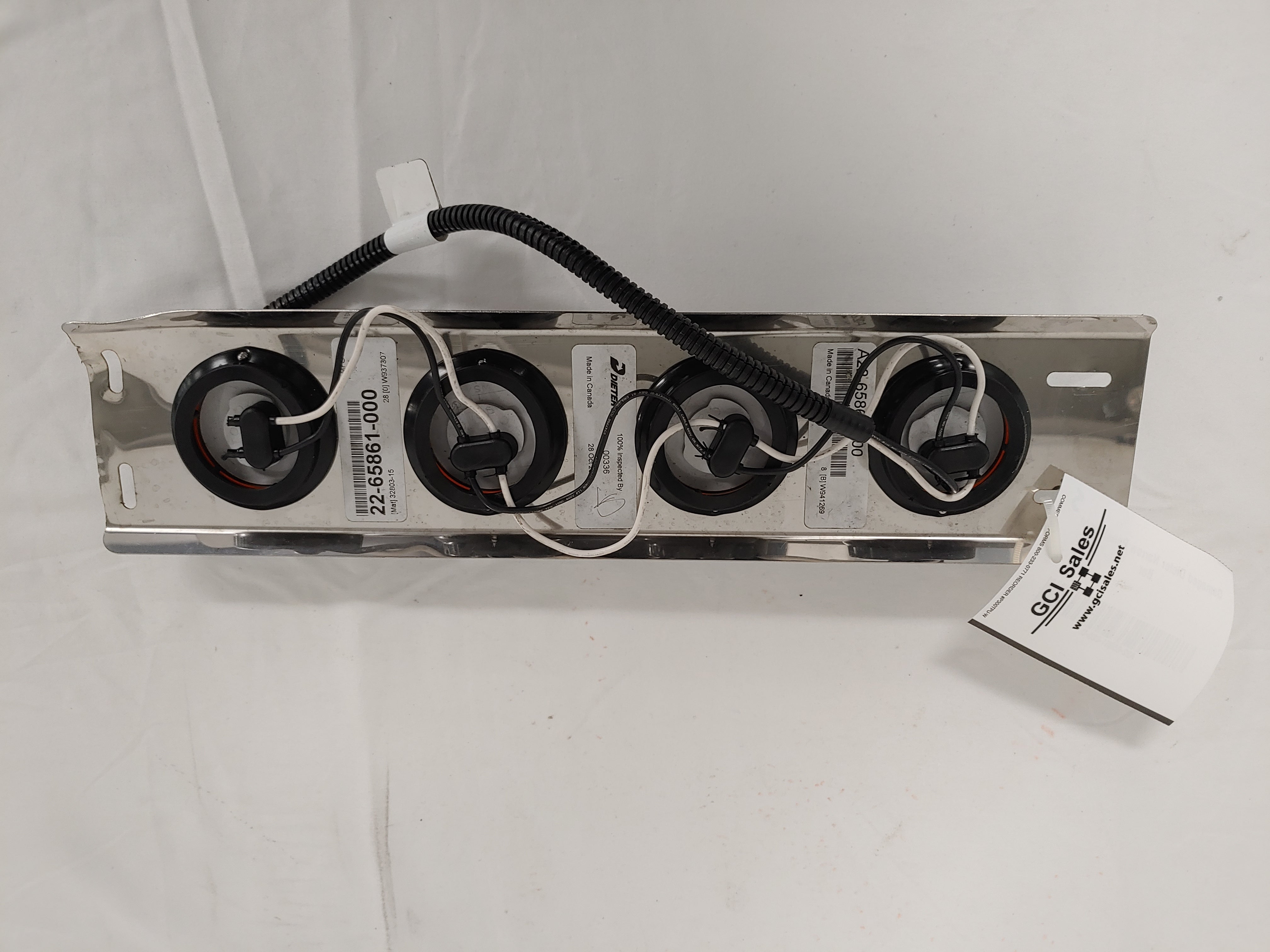 Damaged Dieter's Narrow Panel Light Bar - P/N A22-65861-000 (8164601135420)