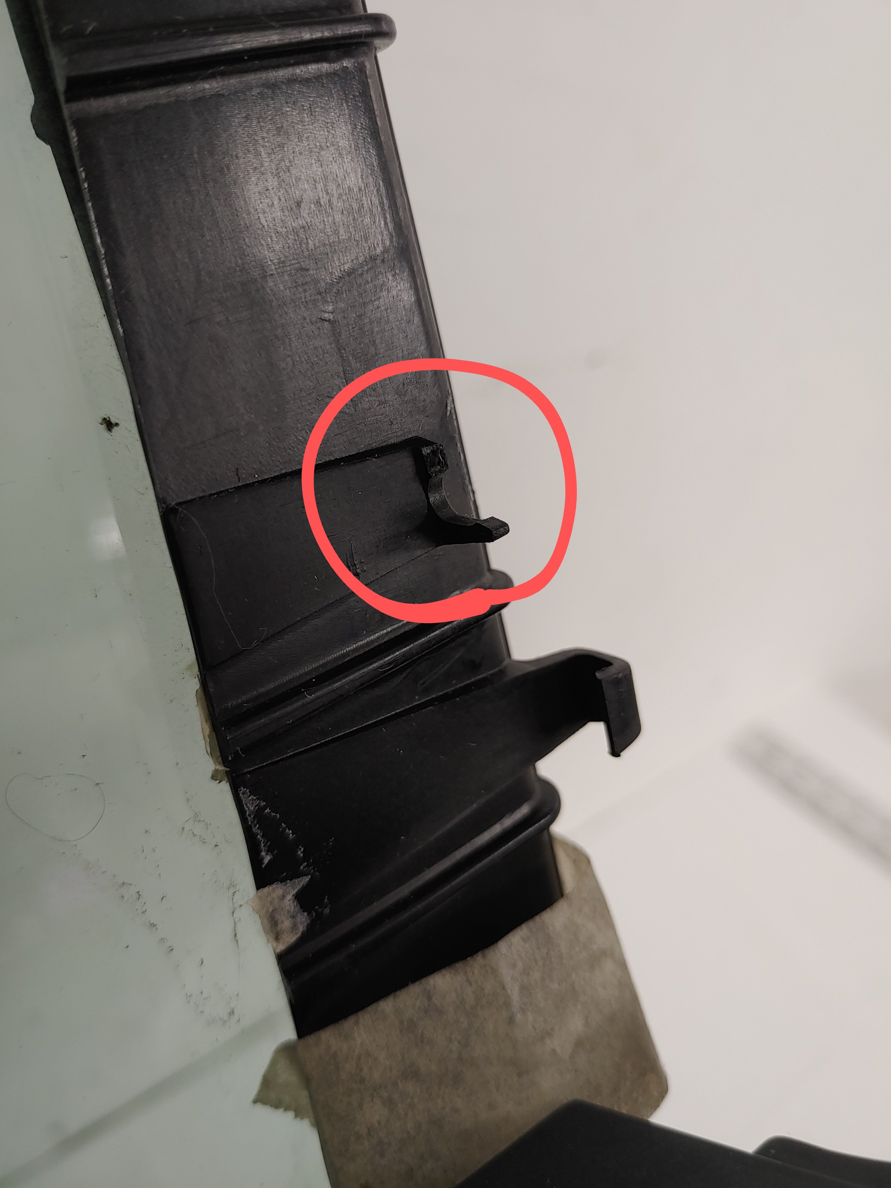 *Damaged Arm* Freightliner Cascadia P3 LH Door Module - P/N A18-68937-004 (8148740014396)