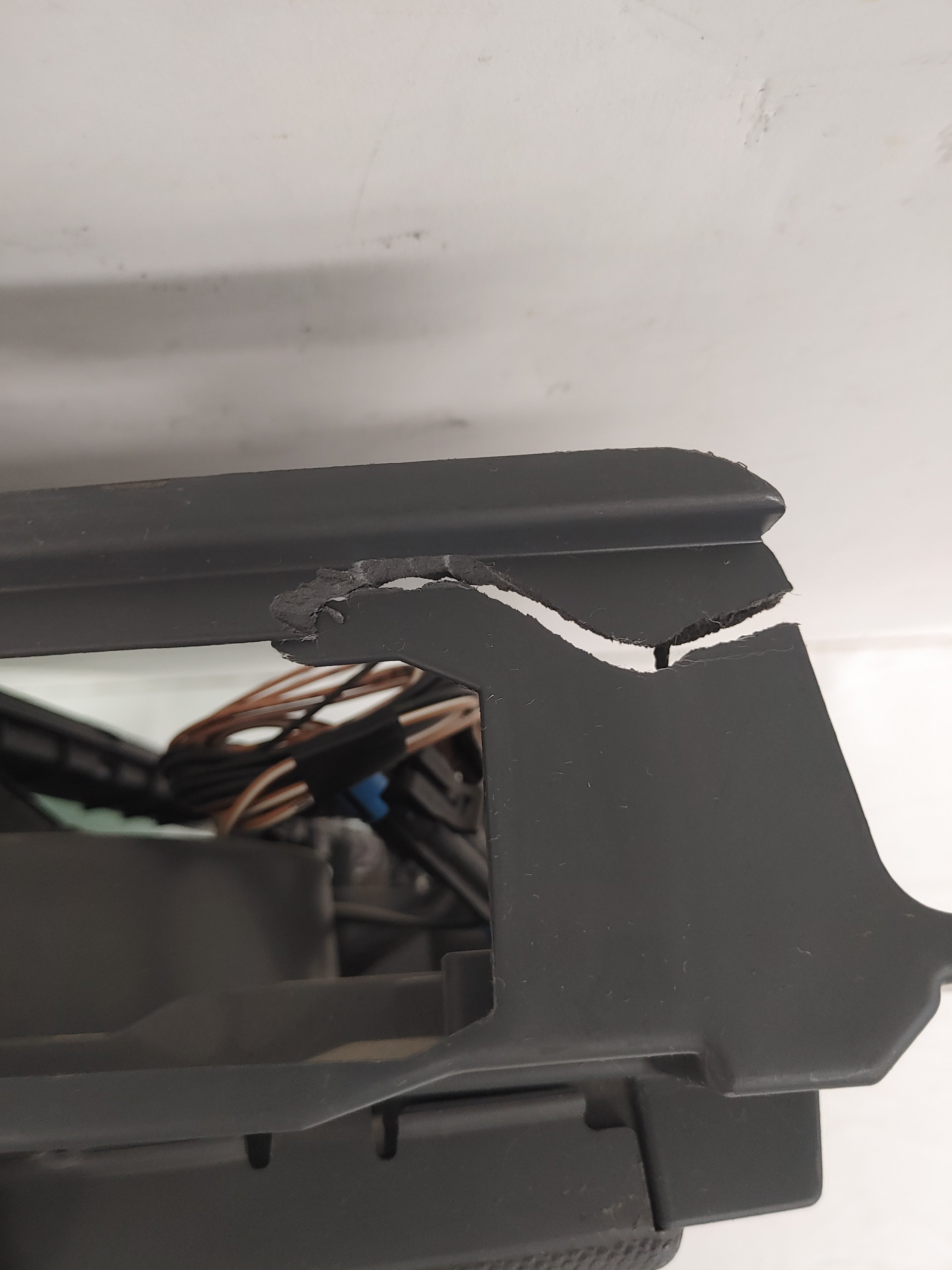 *Damaged* Freightliner Cascadia P3 LH Door Module - P/N A18-68937-004 (8148829274428)