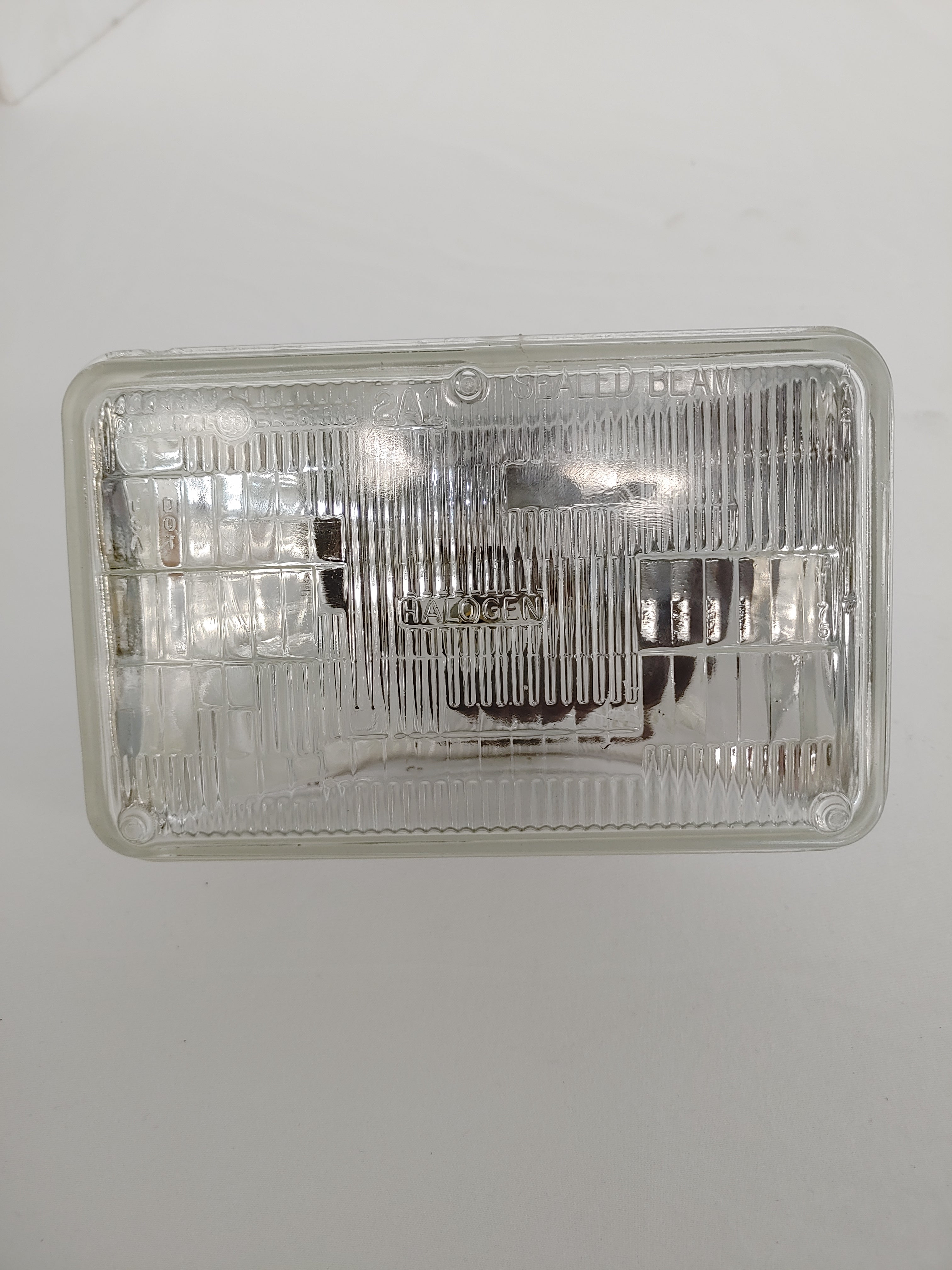 General Electric Halogen Double Filament Low Beam Headlamp - P/N: H4656 (8230953517372)