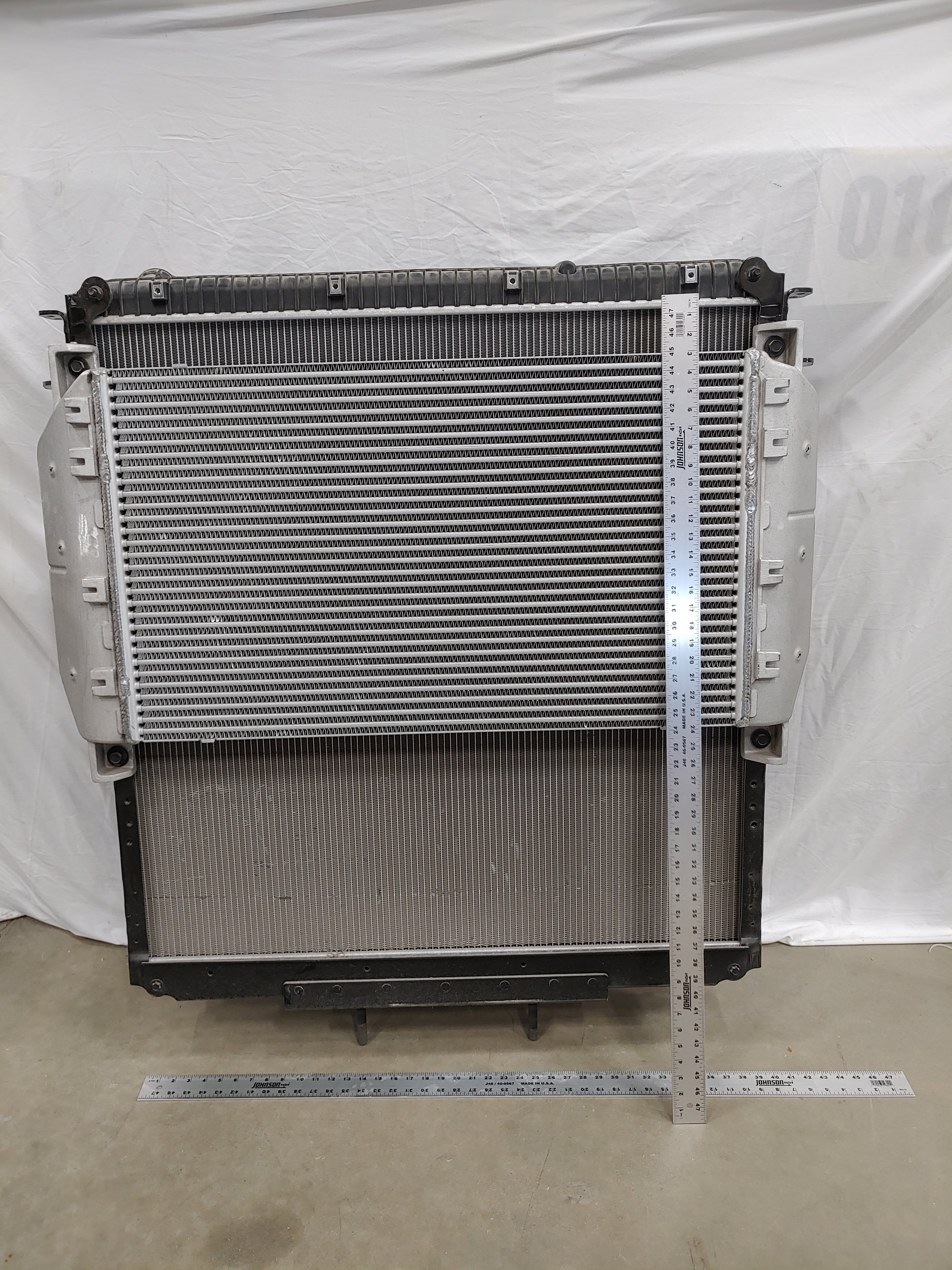 Modine 38 7/8" x 38 ½" x 2 ¼" Radiator - 3S0580790003 & CAC - 3E0152770001 (8240599957820)