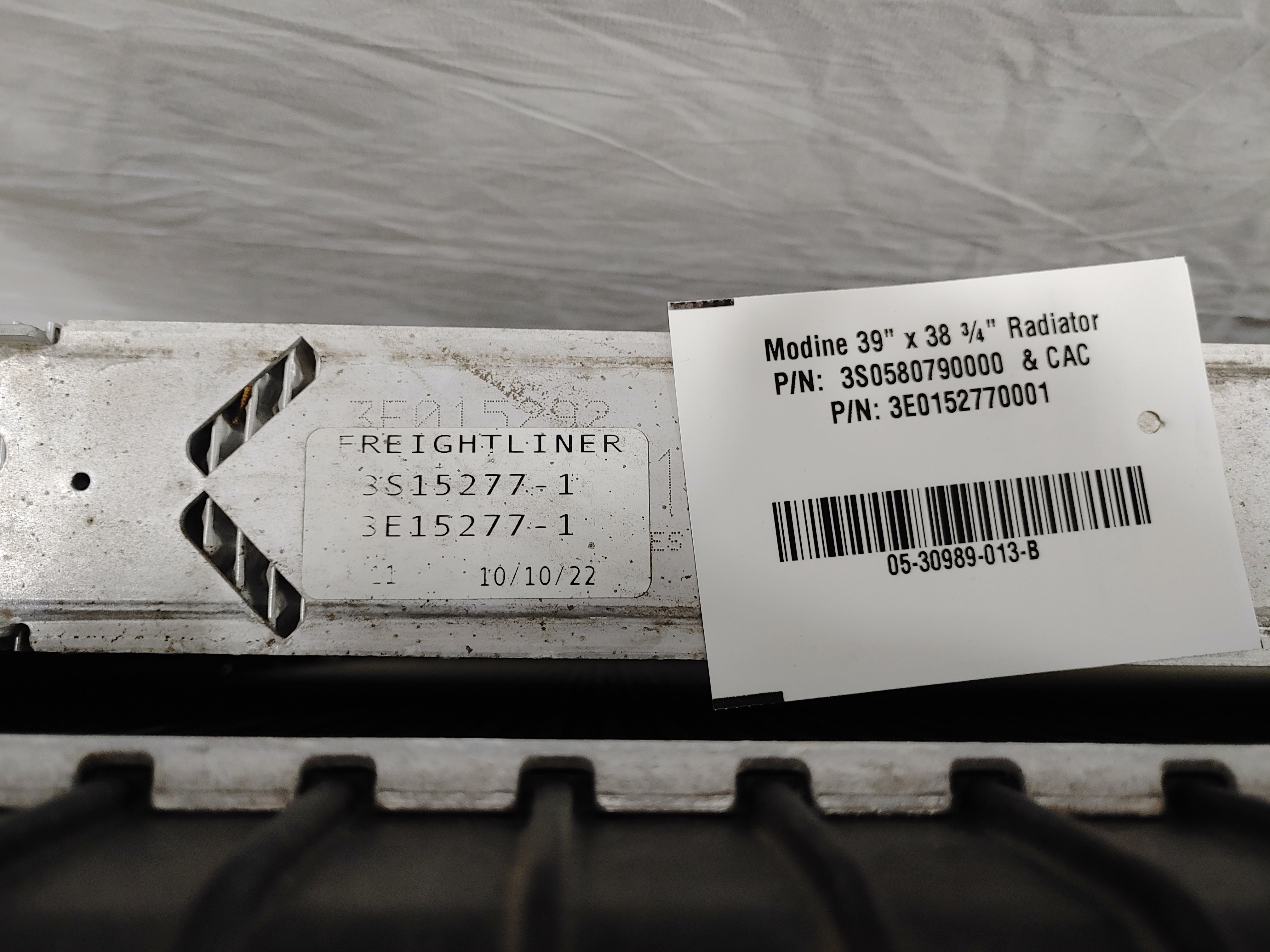 Modine 39" x 38 ¾" Radiator P/N 3S0580790000 & CAC P/N 3E0152770001 (8240671260988)