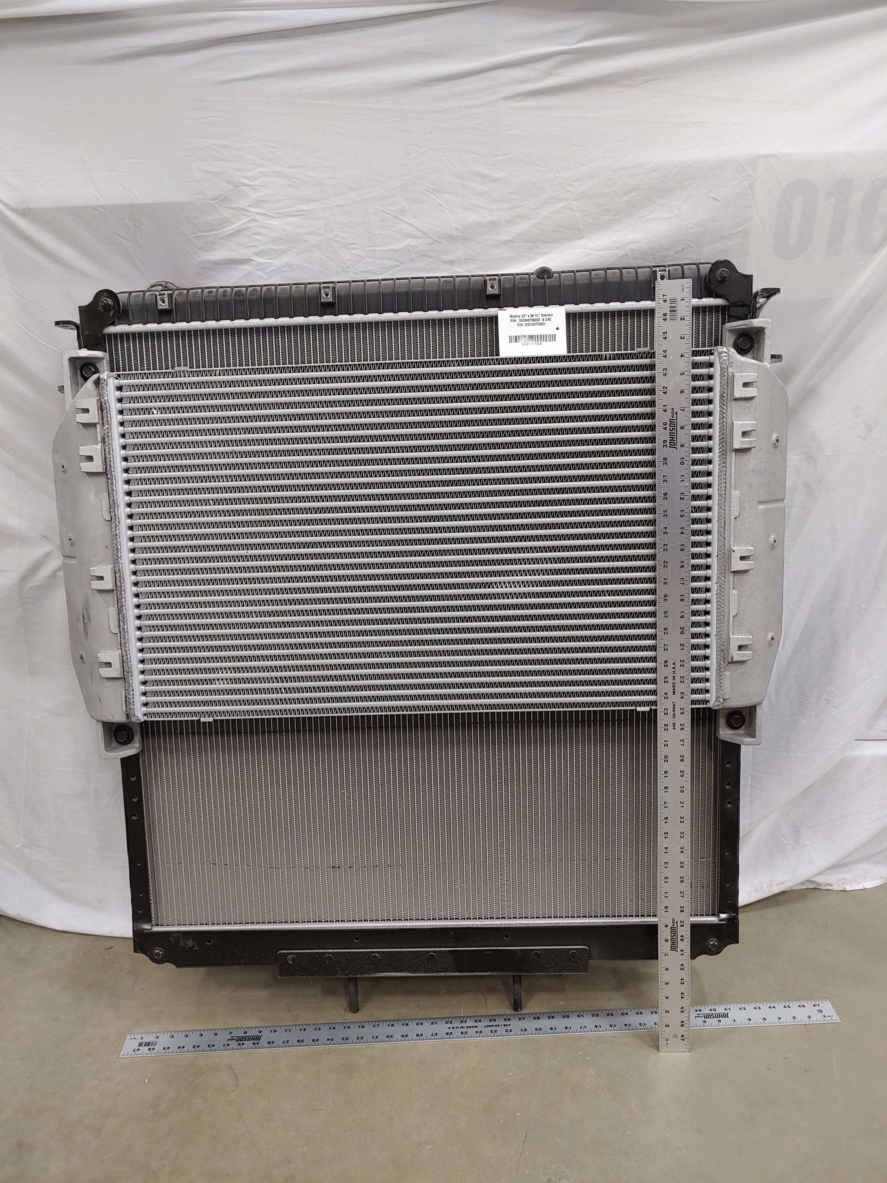 Modine 39" x 38 ¾" Radiator P/N 3S0580790000 & CAC P/N 3E0152770001 (8240671260988)