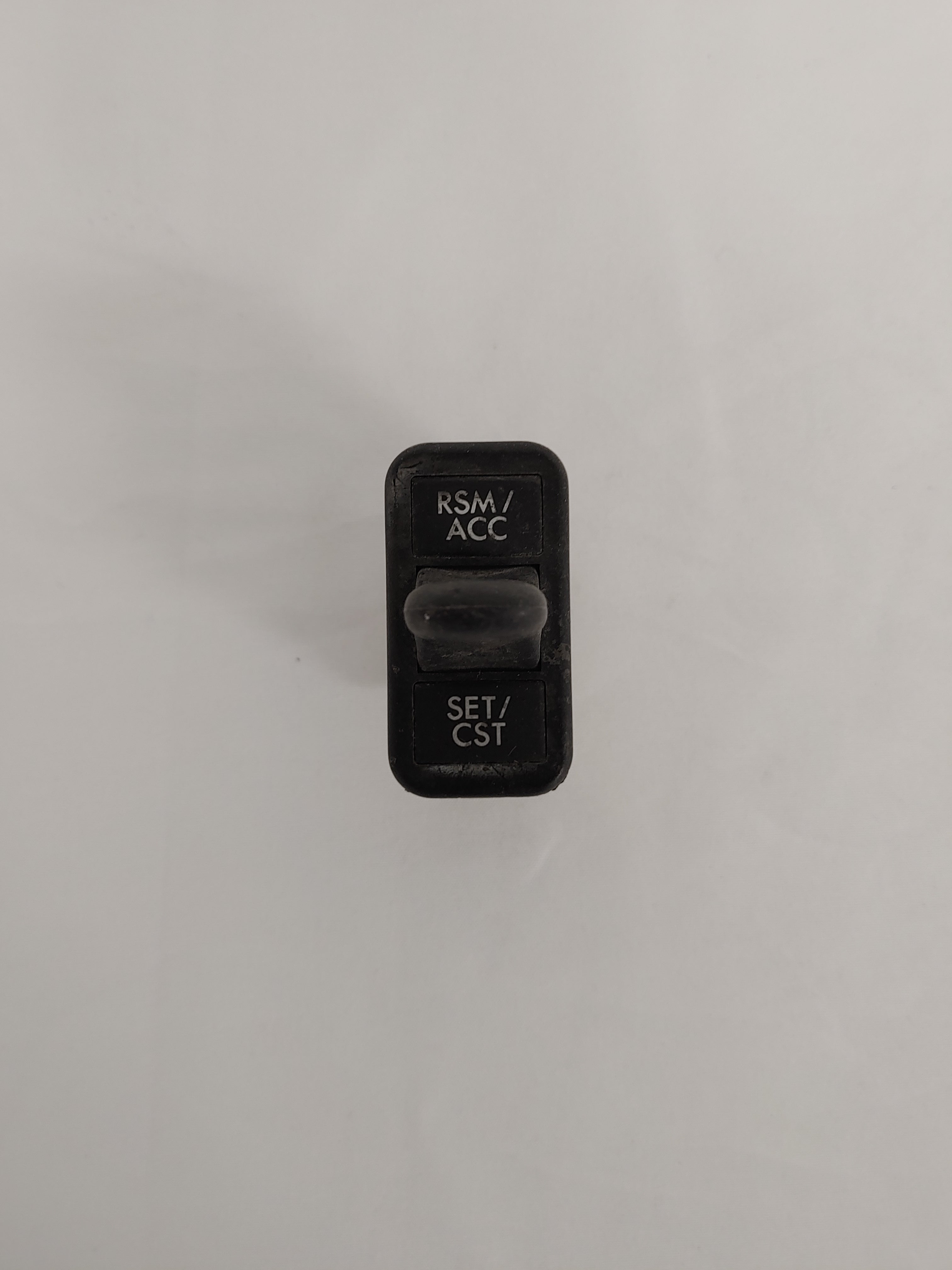 Used Freightliner Cruise Set/Reset Paddle Switch - P/N A06-30769-012 (8259419898172)