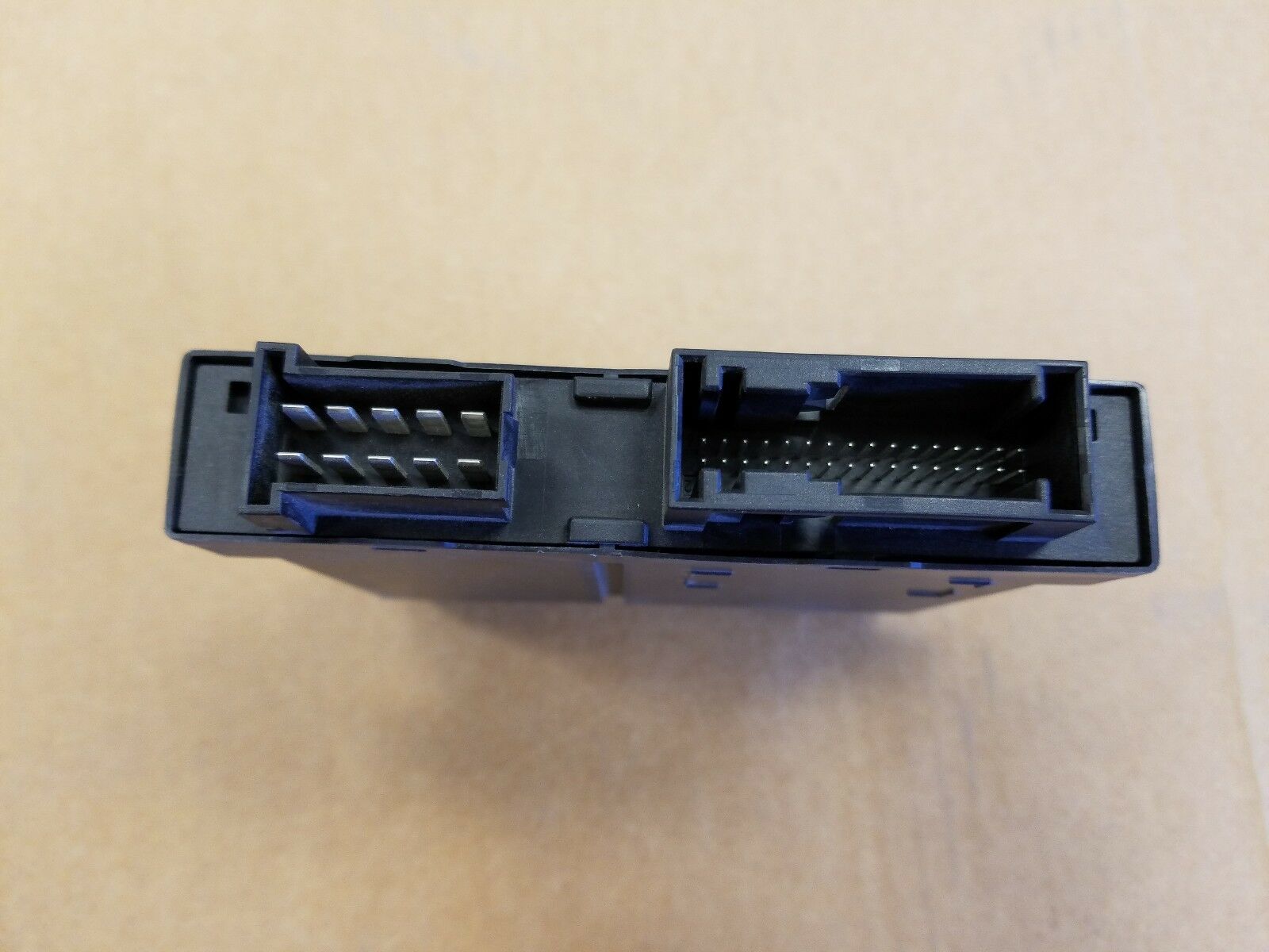 Freightliner Left-Hand (Driver's Side) Door Control Module - P/N A66-01126-000 (4023539302486)