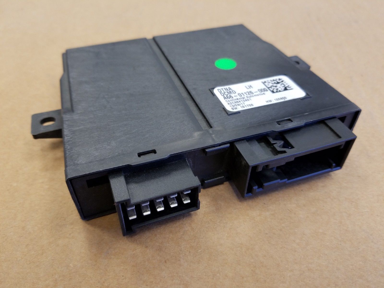 Freightliner Left-Hand (Driver's Side) Door Control Module - P/N A66-01126-000 (4023539302486)