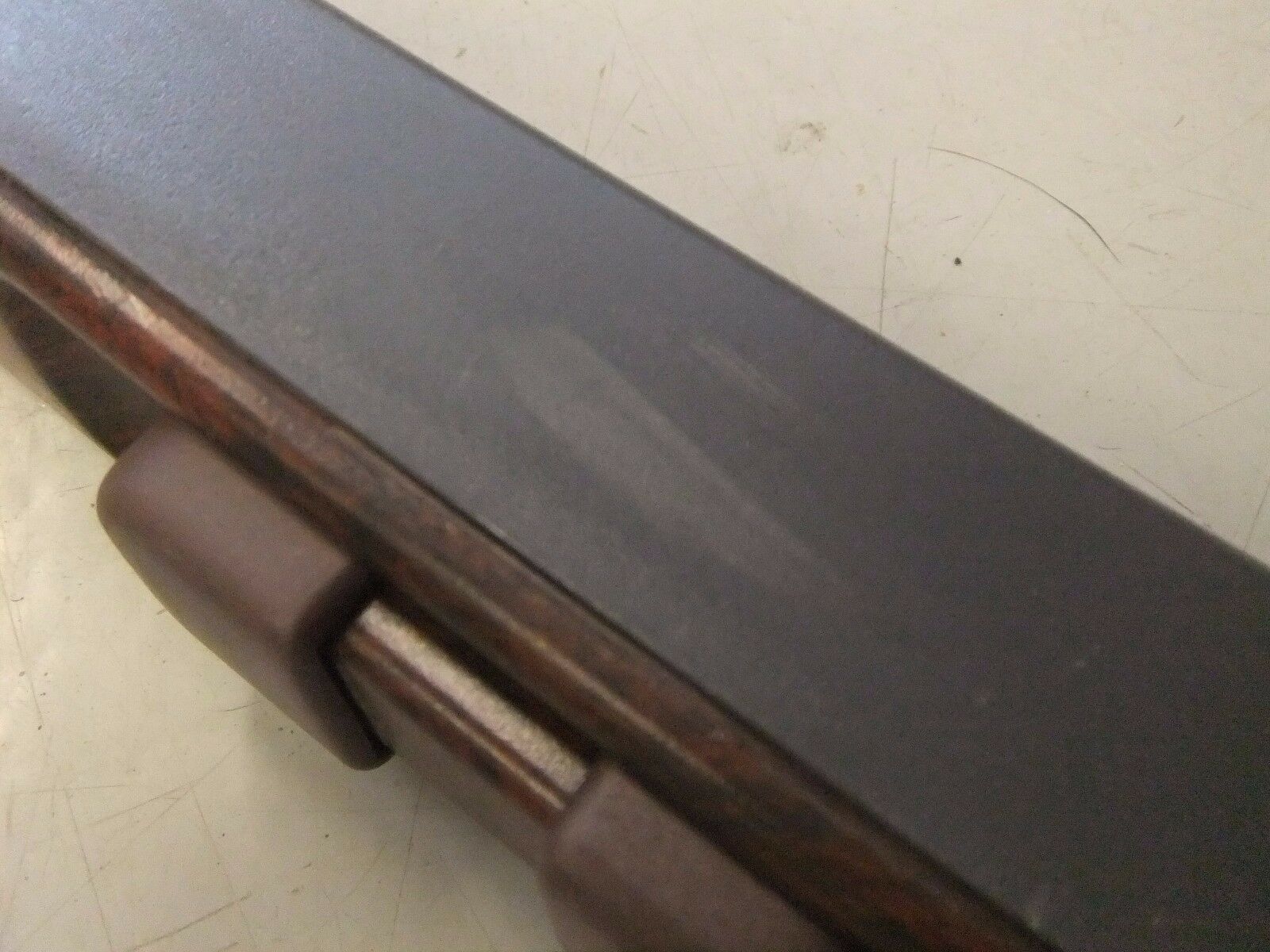 Freightliner 41 ?? Grey With Wood Grain Latch- Vertical Pinch P/N A18-30526-00 (3939753623638)