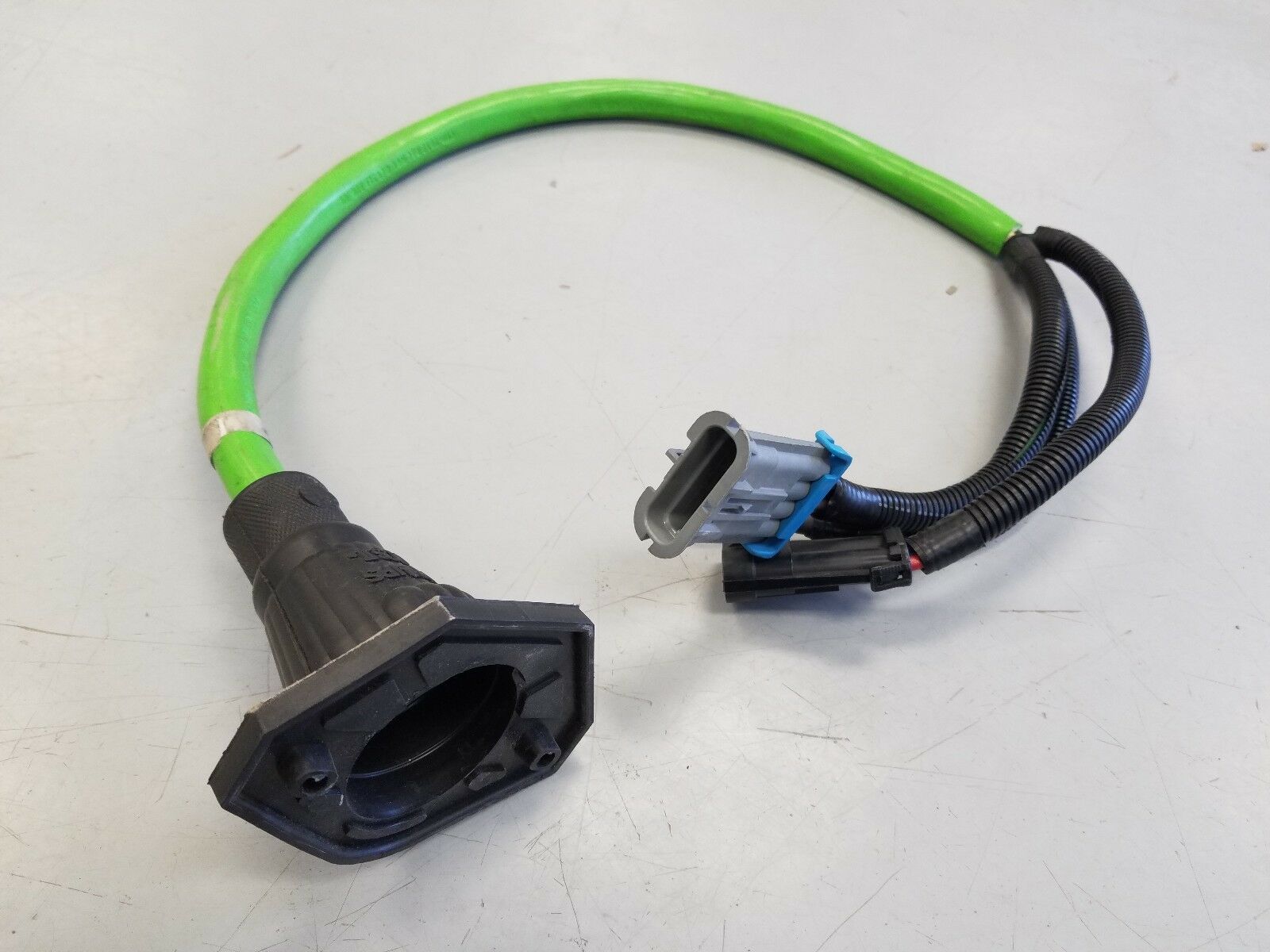 Phillips 22" Trailer Harness w/ Straight Primary Receptacle--P/N A06-93162-022 (3939727081558)