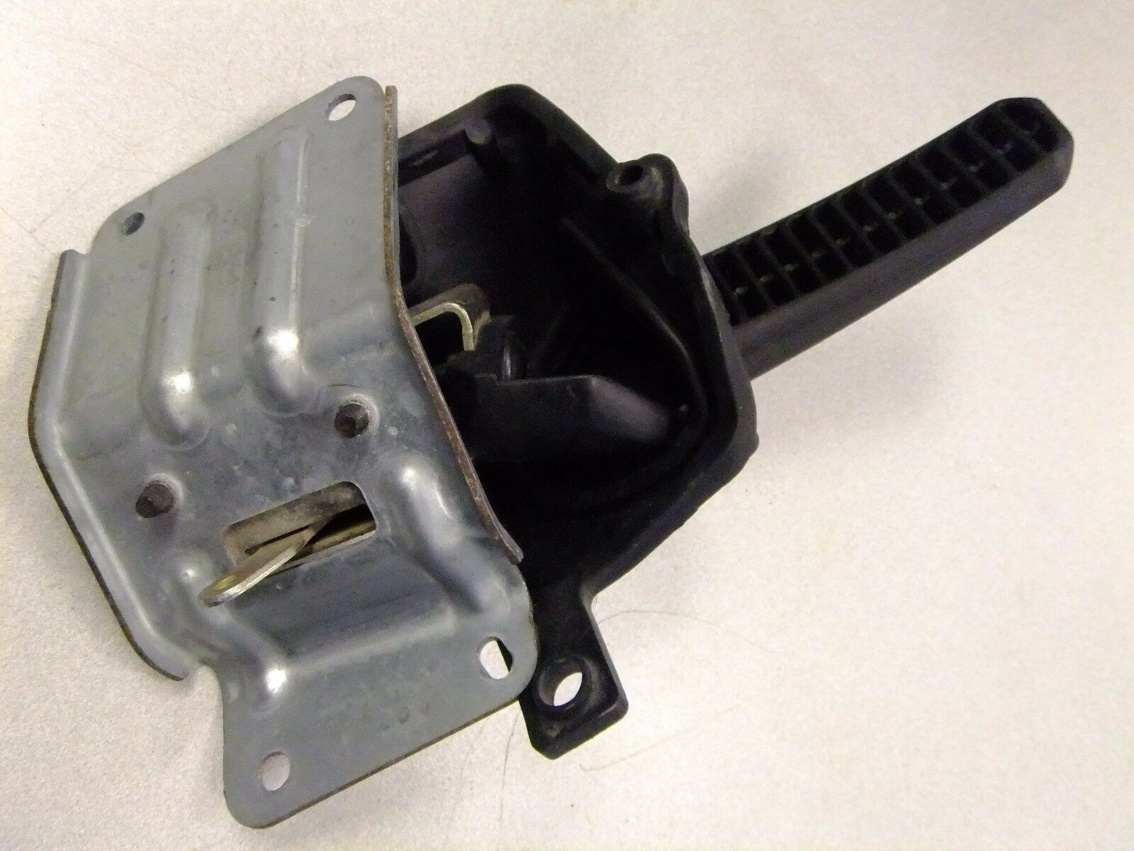 Freightliner Cascadia Interior RH Door Handle - New Style - P/N 16915372 (3961796427862)