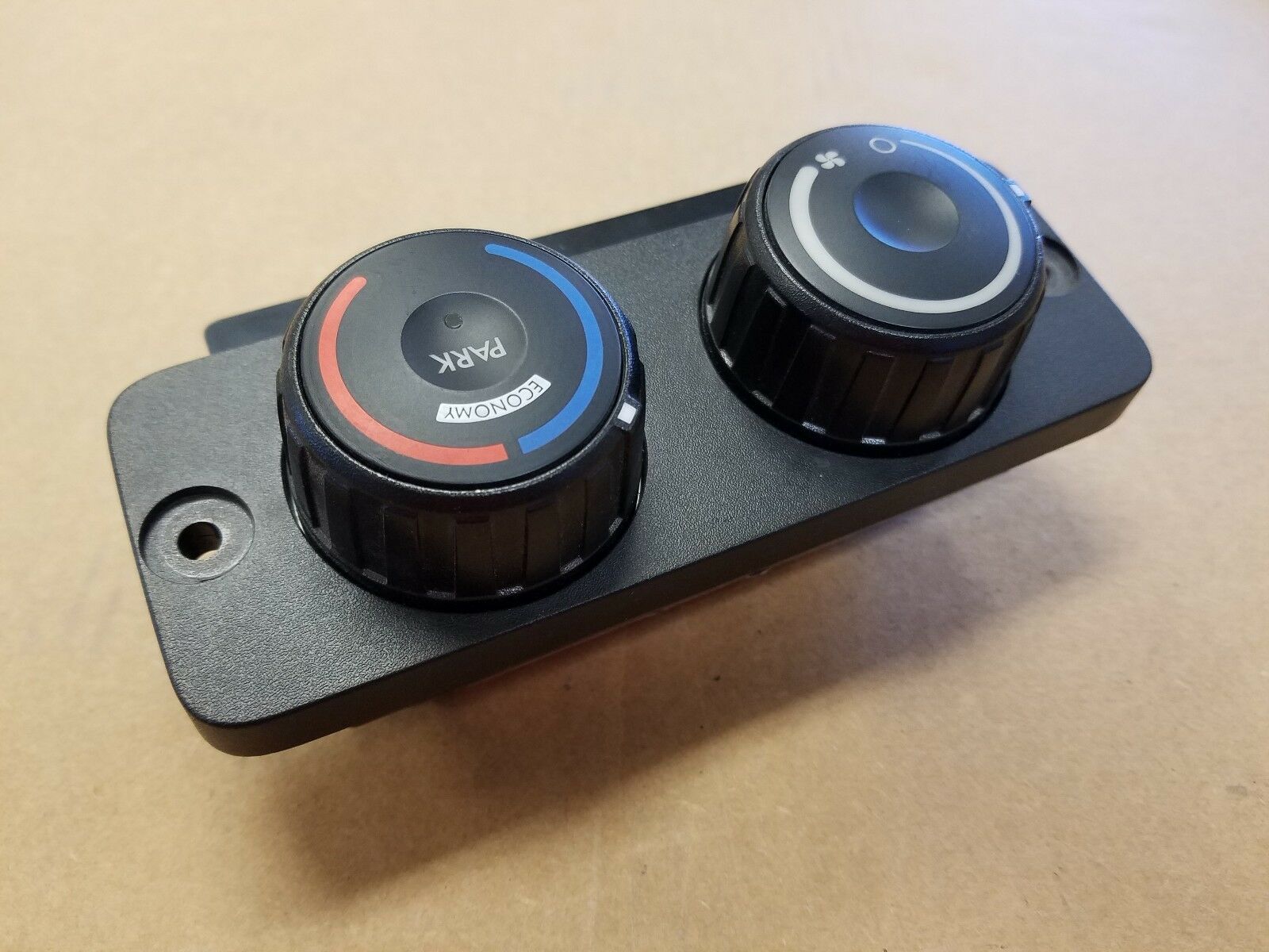 FREIGHTLINER 2-KNOB HVAC CONTROL - P/N A22-73673-000 (4017876926550)