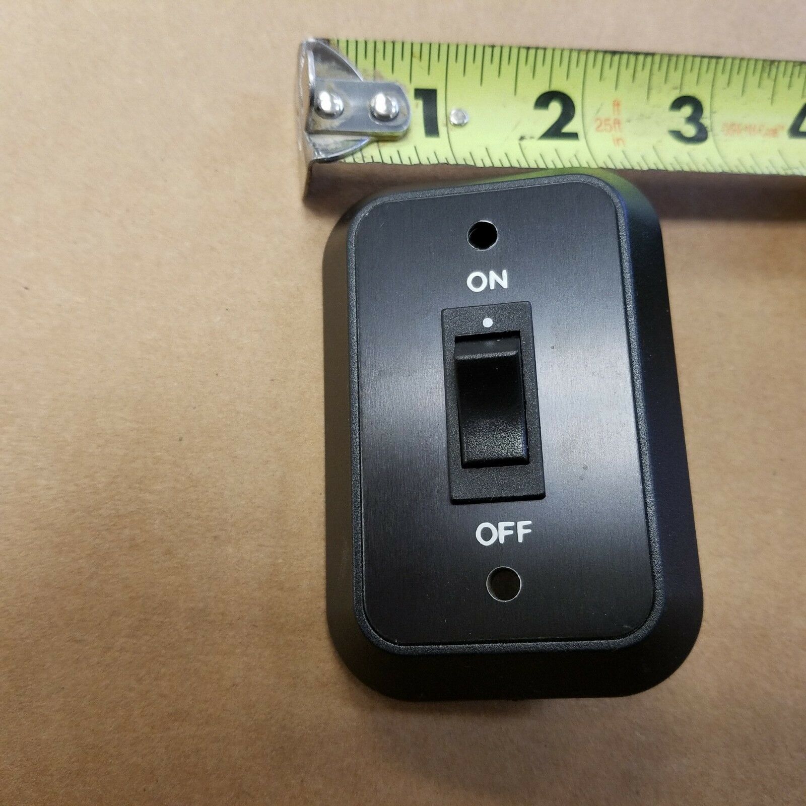 Freightliner/Jensen ON/OFF 2-Prong Rocker Switch - P/N 8976 (3939672719446)