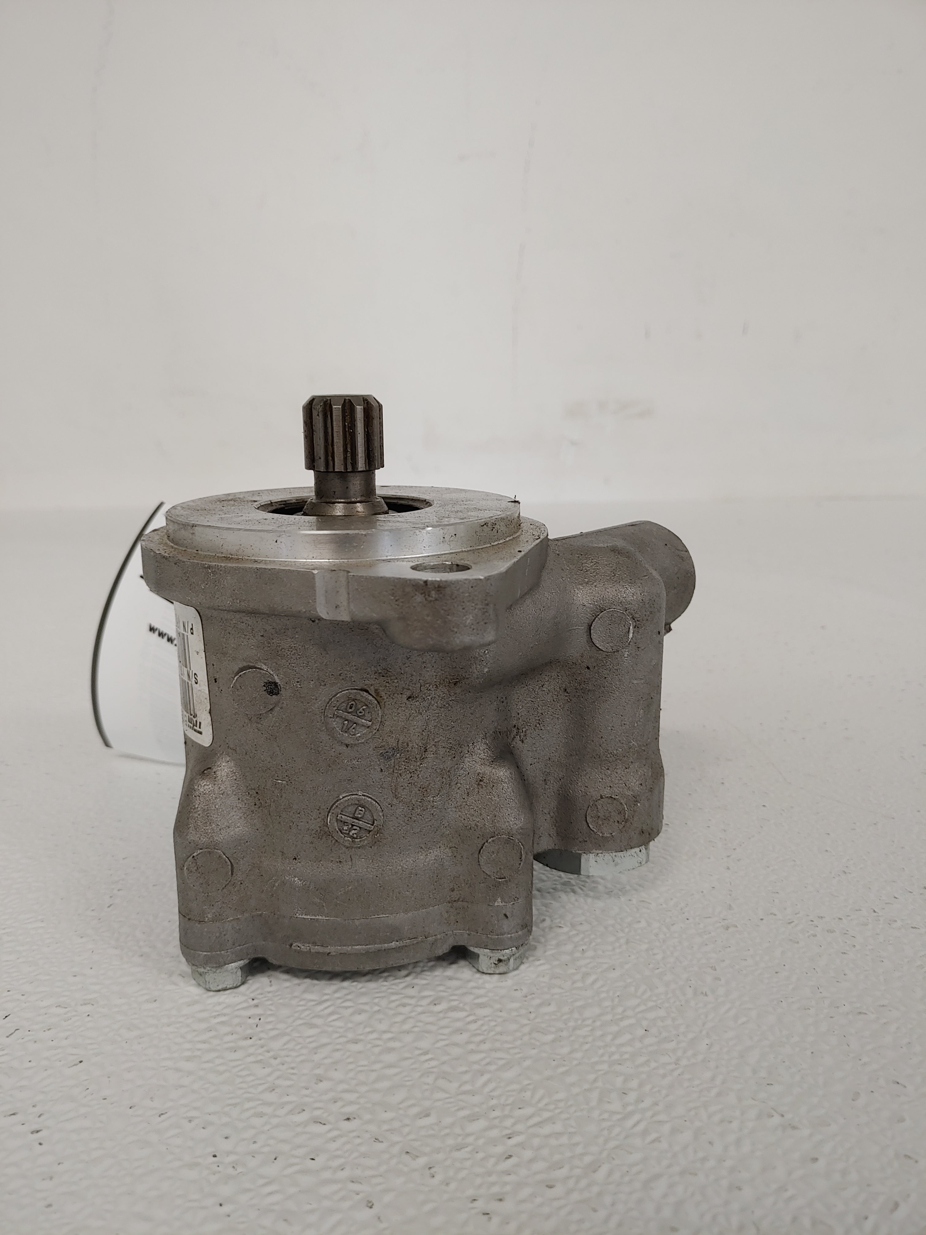 TRW - 251618L10101 Steering Pump - P/N: 14-19126-004 (6815851249750)