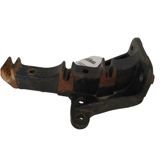 Used Freightliner Cascadia P3 Front LWR Cab Mount Bracket - P/N 18-58937-000 (6792022032470)