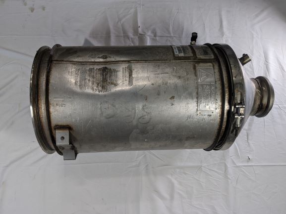 DAMAGED OEM Aftertreatment Detroit DPF Assy. P/N A6804910394 (6567671300182)