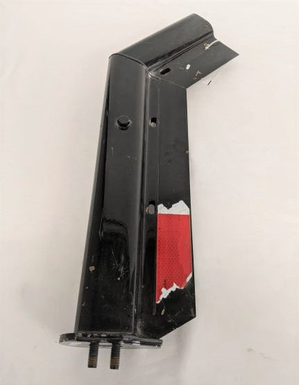 Freightliner Mud Flap Bracket RH (w/o Reflectors) - P/N FLT-SF3045PCX-R (6539114578006)