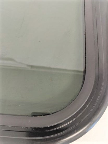 Freightliner Condo Roof Top Window w/o Retainer (6612610744406)