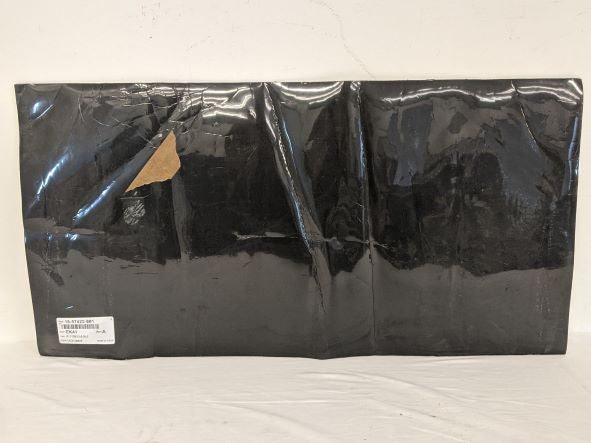 Used Freightliner Mid Rear Wall Center Insulation Panel - P/N 18-57422-001 (6776317018198)