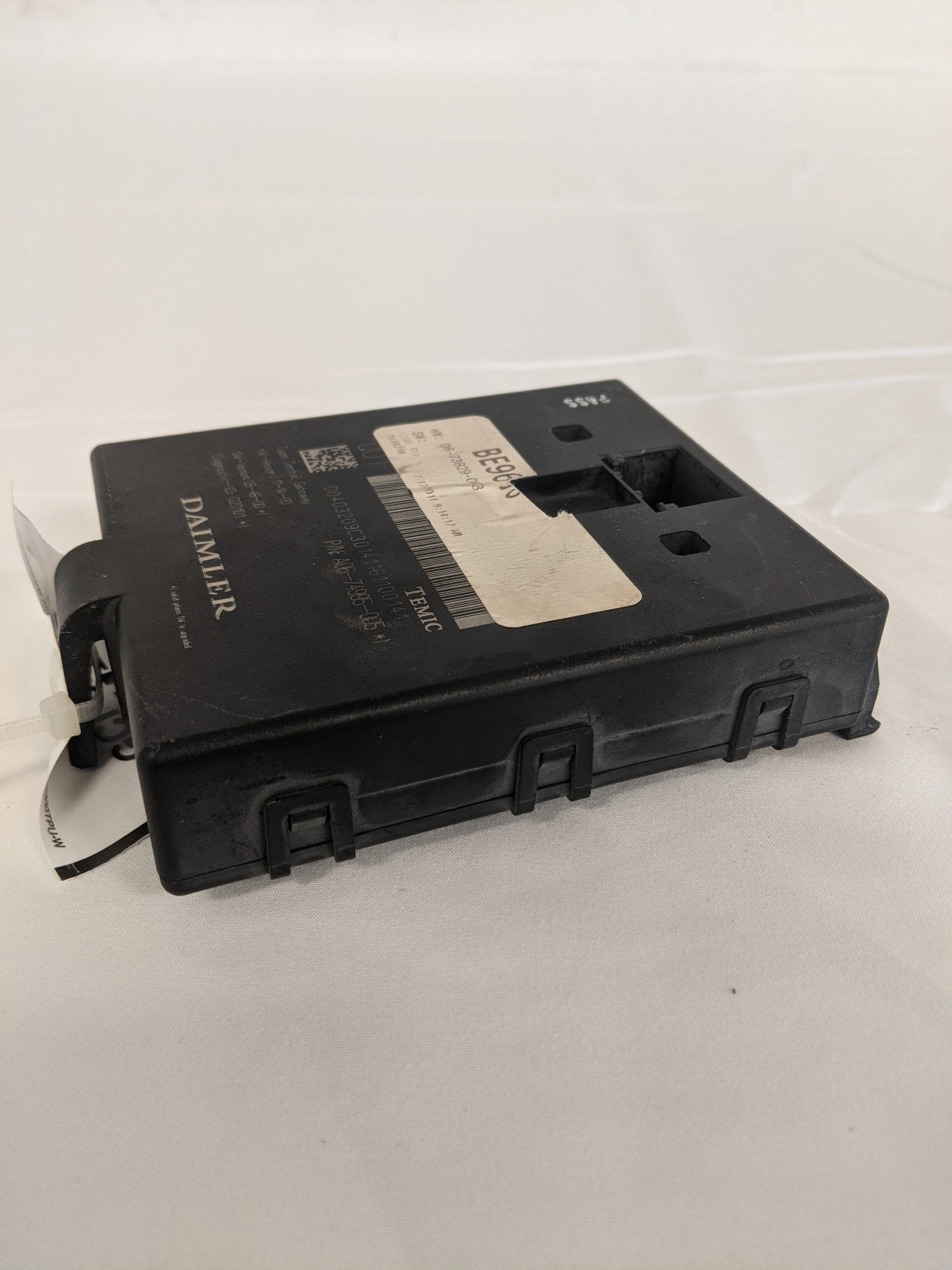 Used Daimler Multiplexing Interface ECU - P/N A06-74995-005 (8266869473596)