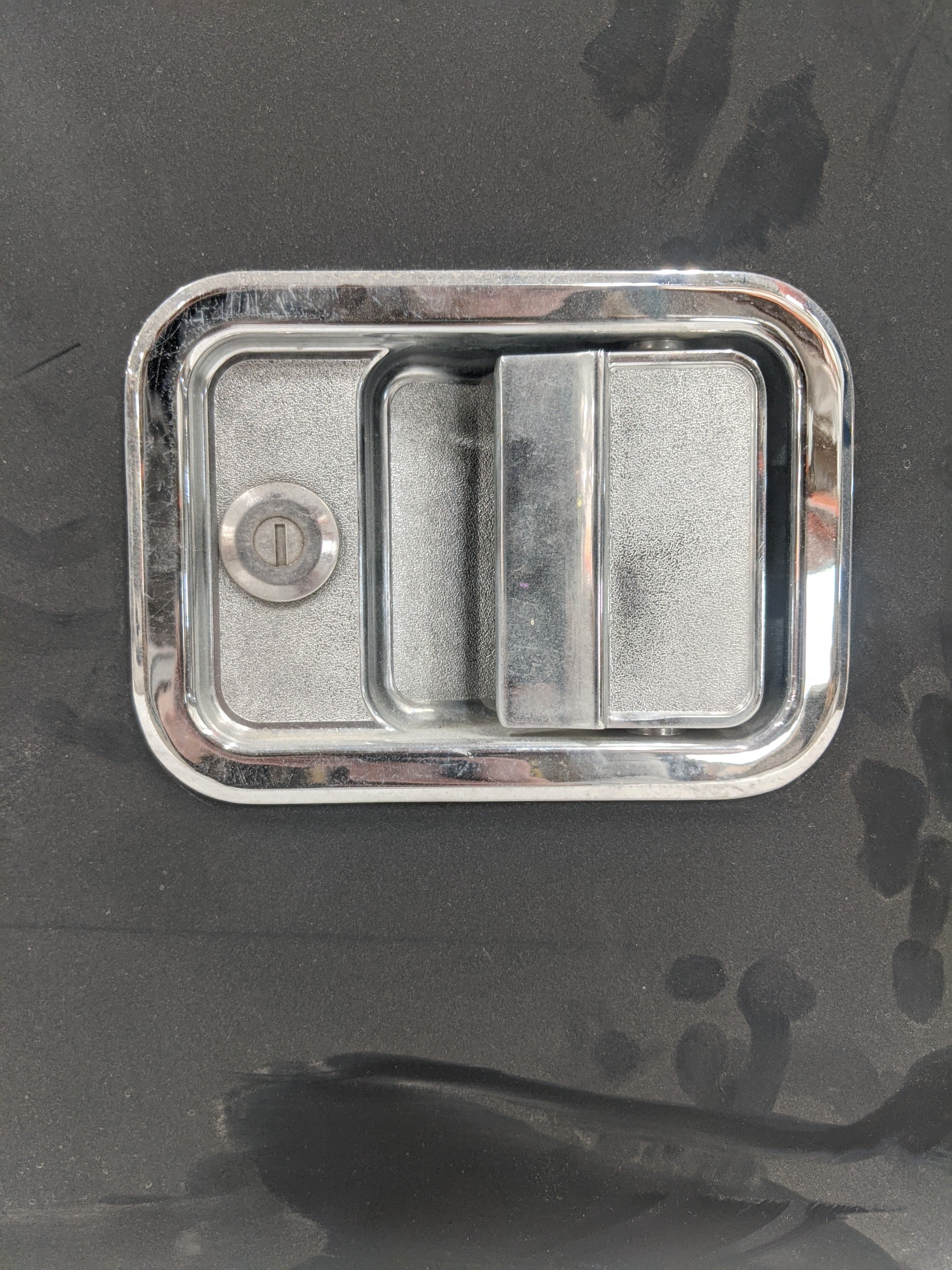 Used Freightliner Columbia/Coronado LH Door Assembly - P/N: A18-52476-015 (8279299719484)