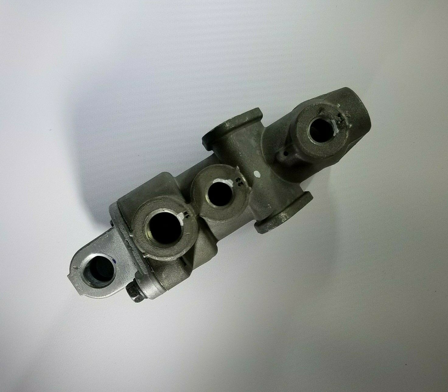 Bendix TP-3DC Trailer Protection Valve - P/N 109792 (3941066735702)