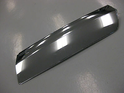 Freightliner RH Grill Side Panel - PN A17-19232-007 (3939747725398)