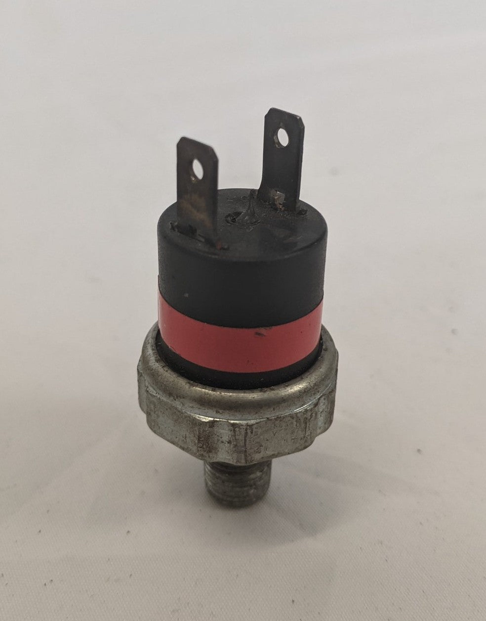 Used Freightliner Normally Open Air Pressure Cut-Off Switch