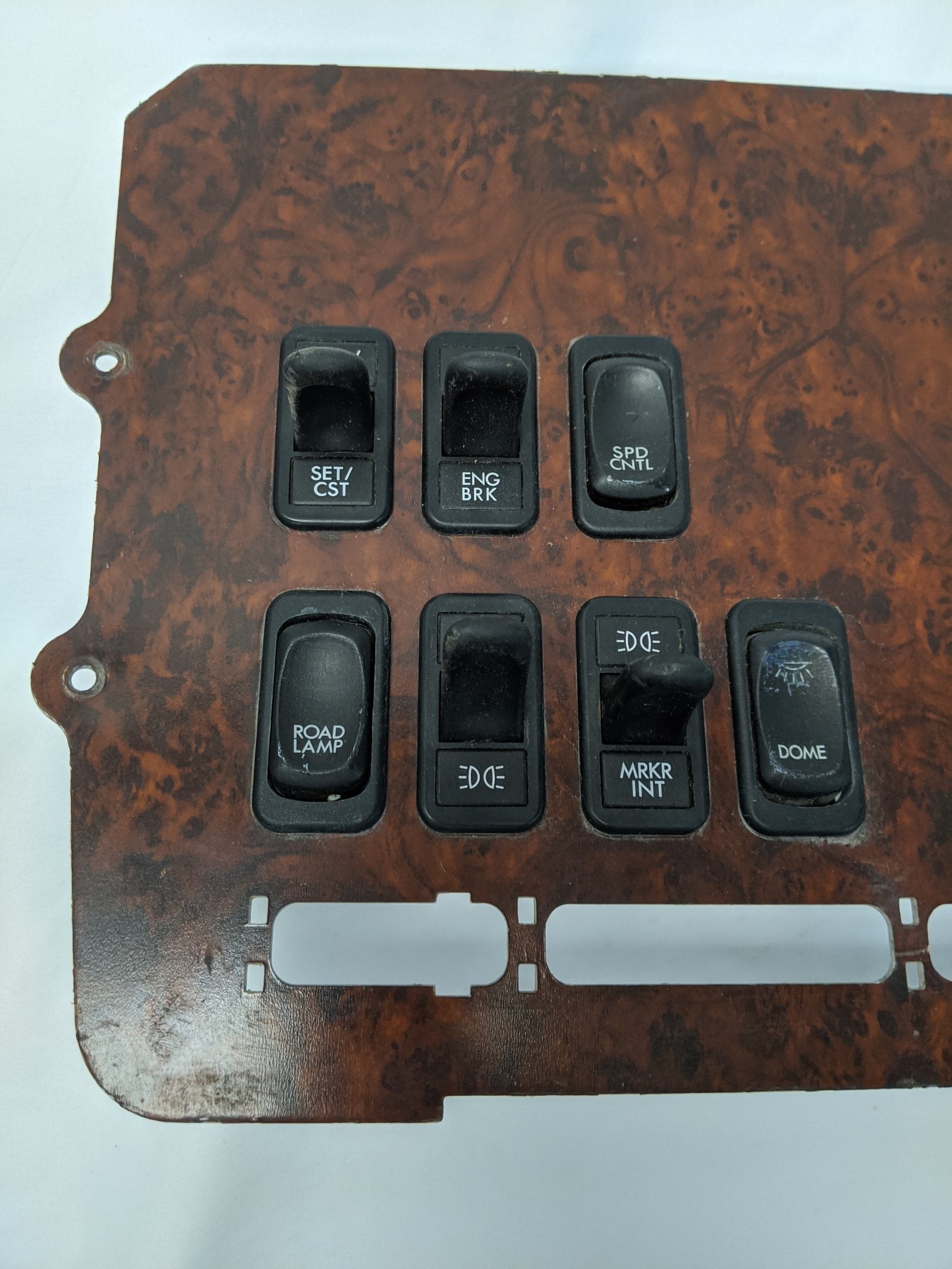 Used Freightliner Columbia Center Instrument Dash Panel- P/N  22-45867-000