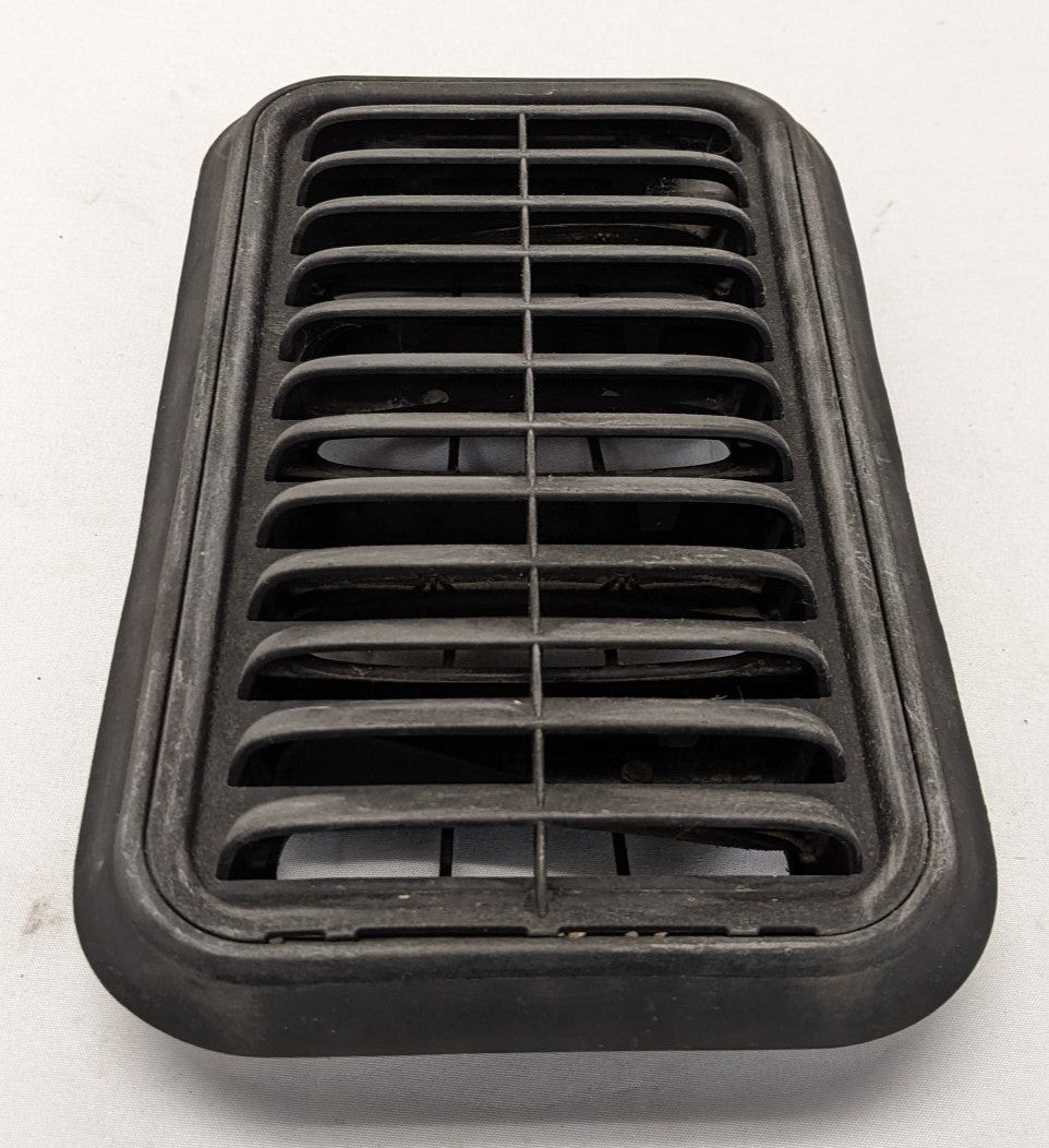 Used Freightliner Cascadia P3 HVAC Exhauster Path Cab Vent - P/N A22-66364-001