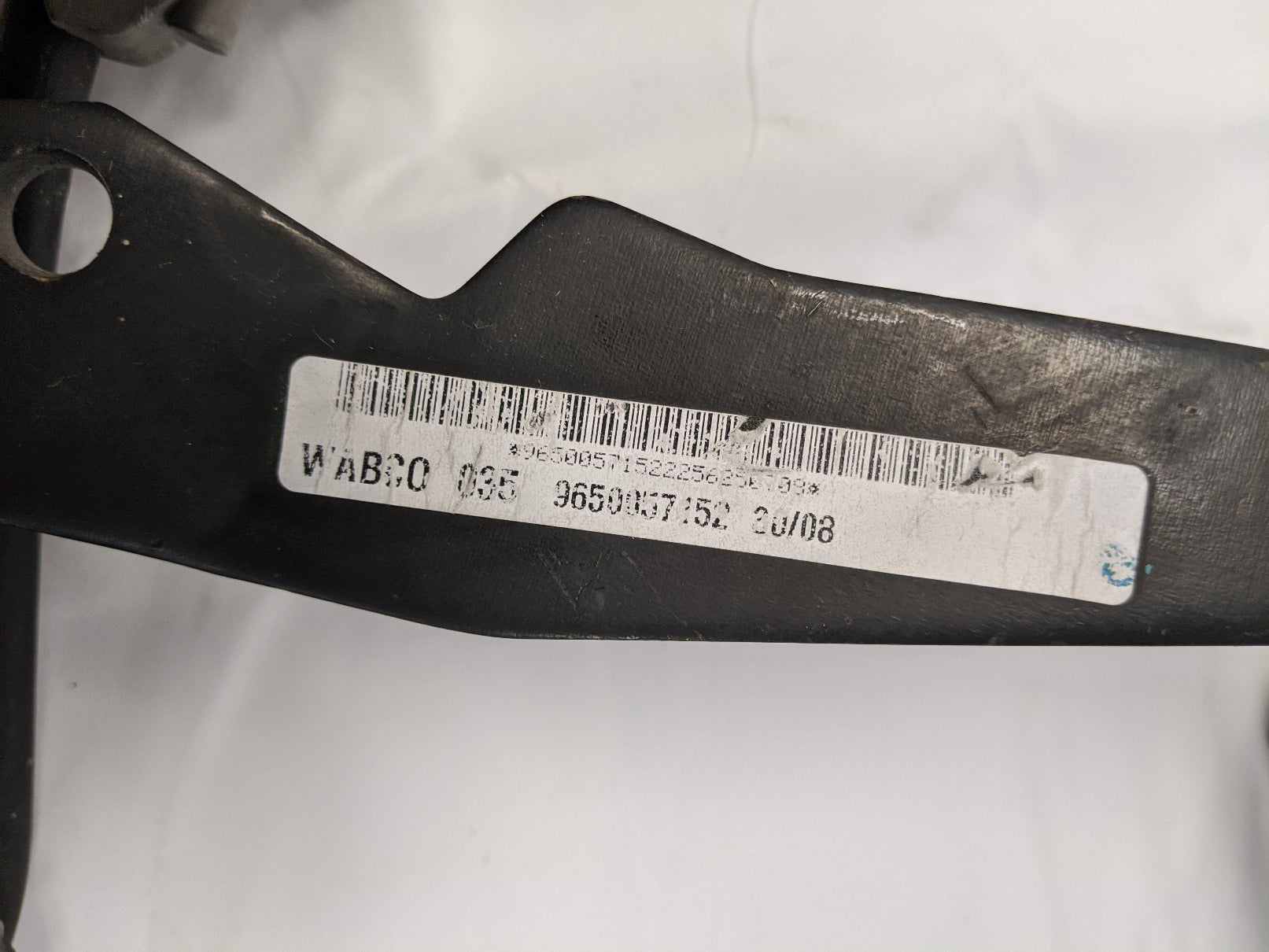 Wabco Hydraulic Clutch Pedal And Bracket - A02-13485-000
