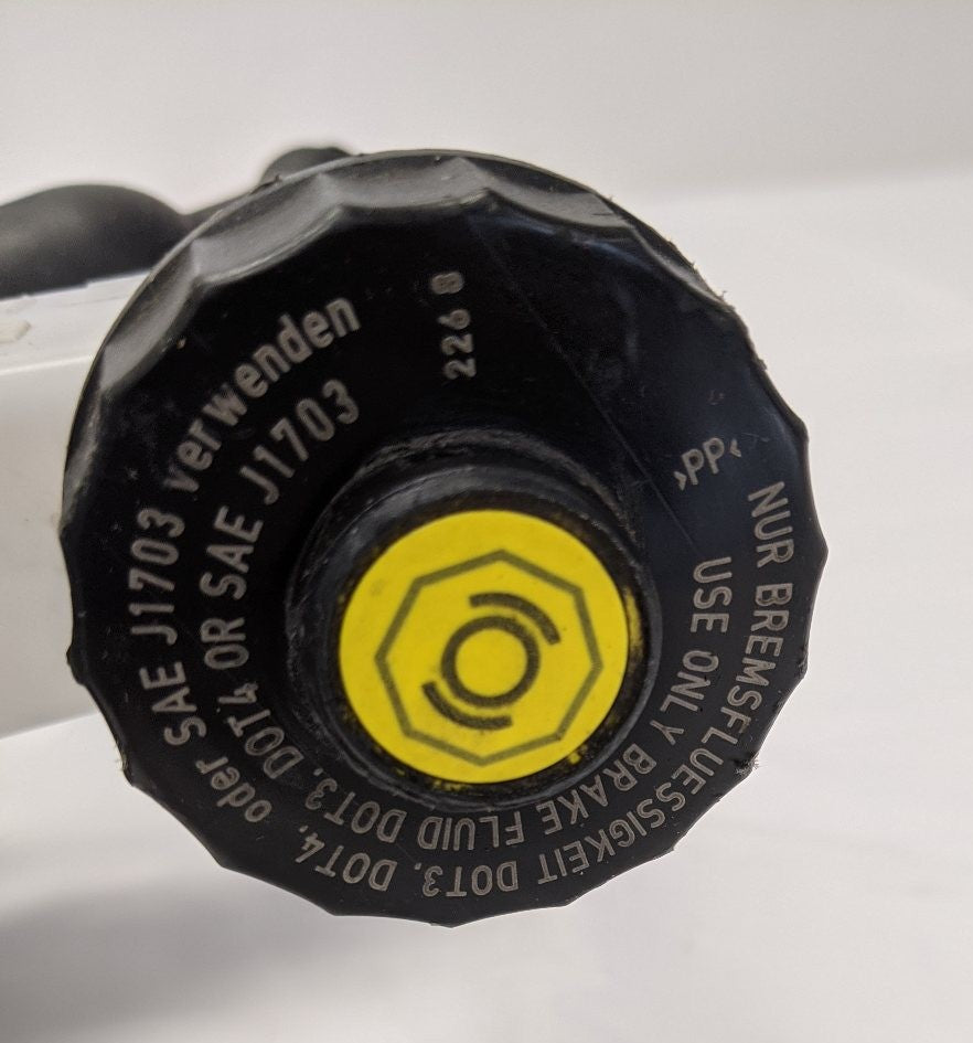 Wabco Hydraulic Clutch Pedal And Bracket - A02-13485-000