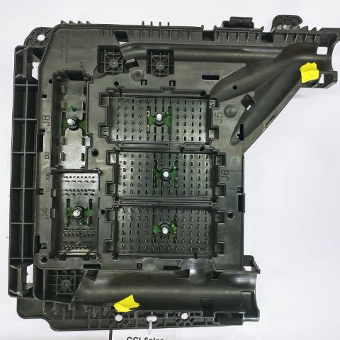 Freightliner Power Distribution Module VPDM Fuse Panel - Damaged - P/N  A06-90283-001 (8757509783868)