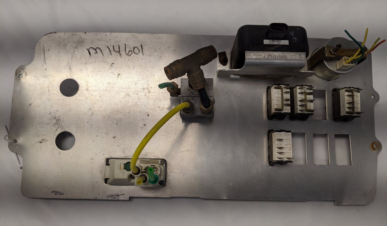 Freightliner Columbia Auxiliary Dash Instrument Panel 22-45867-010