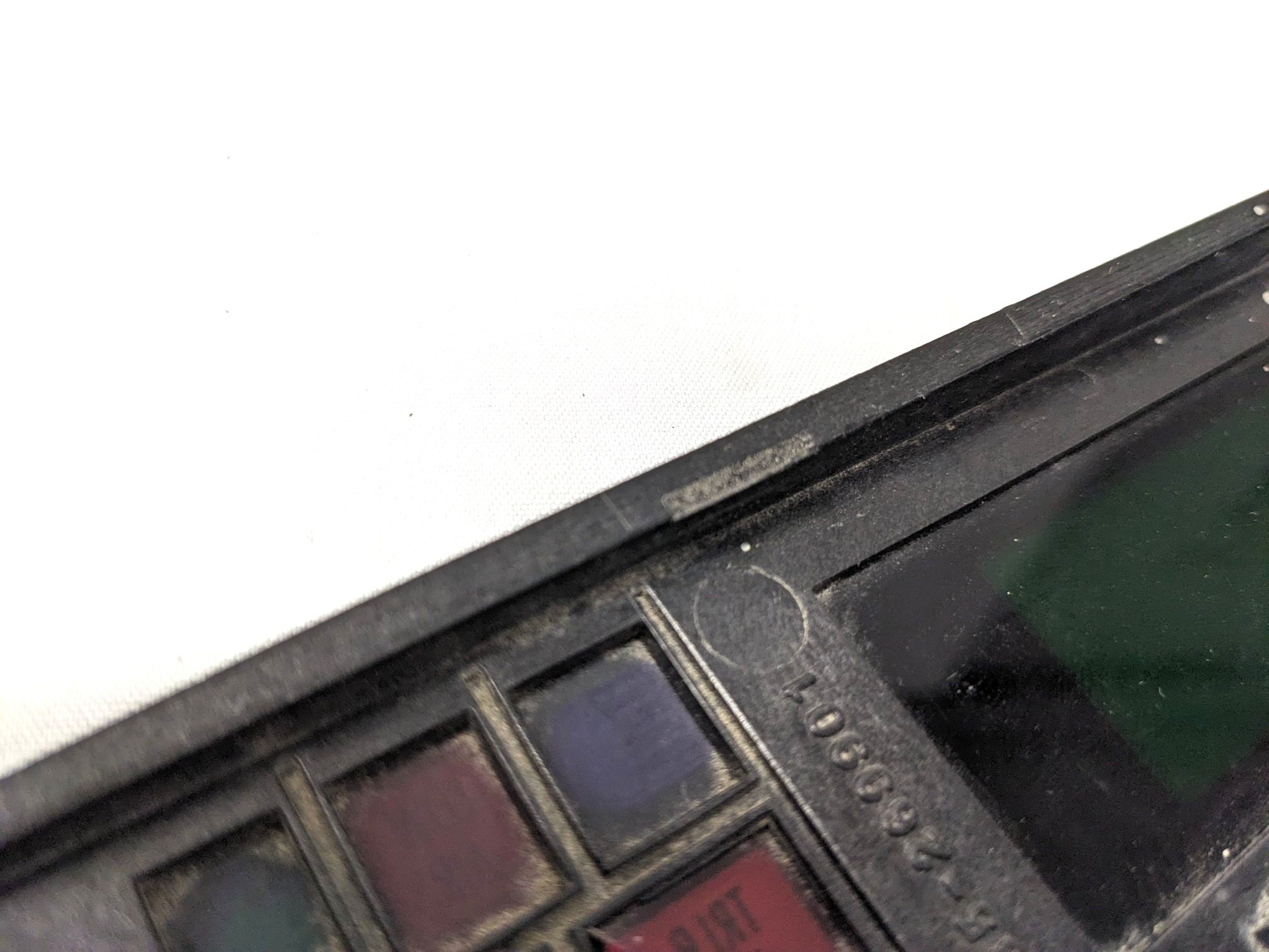 Broken Columbia/Century Light Bar Protector - P/N 35-269901