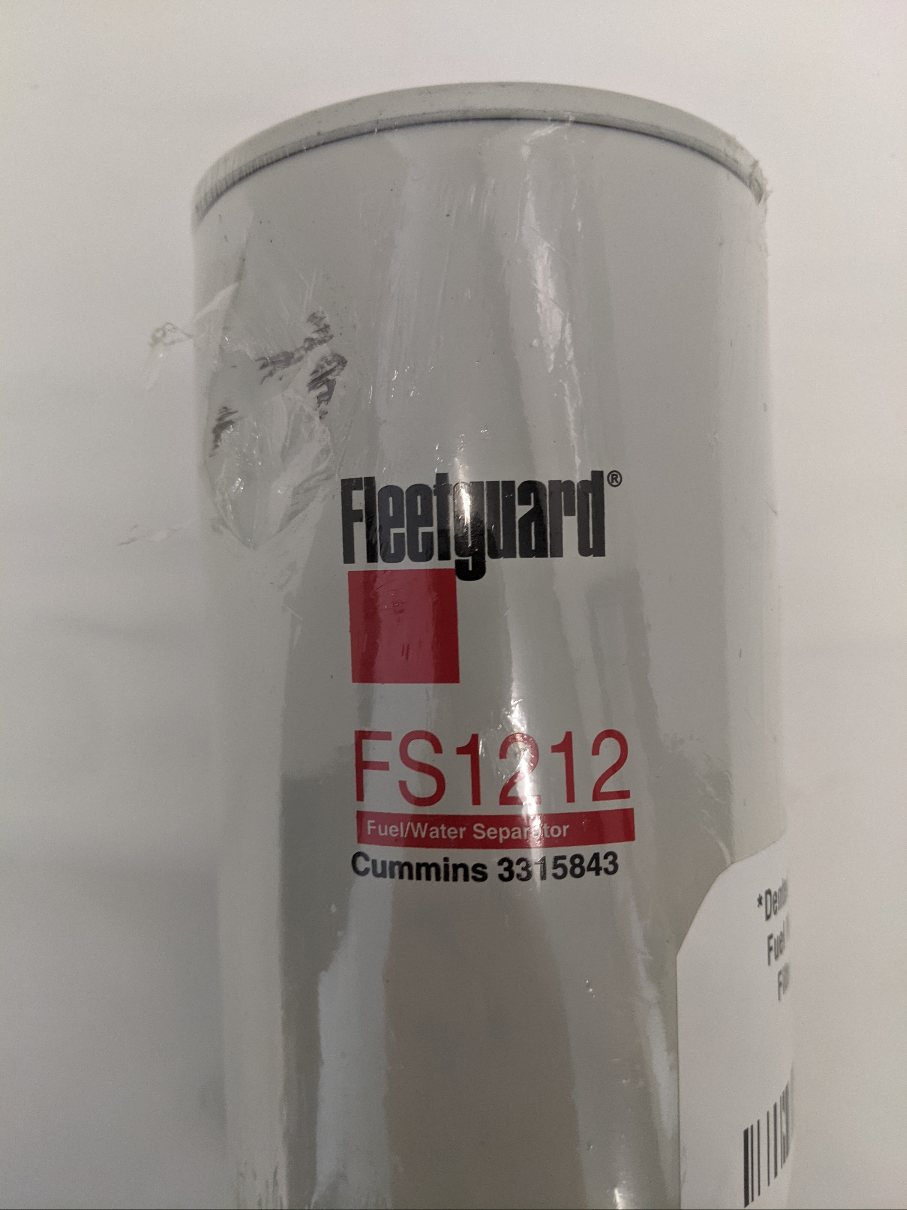 *Dented* Fleetguard Spin-On Fuel Water Separator Fuel Filter - P/N FG  FS1212 (10105328763196)