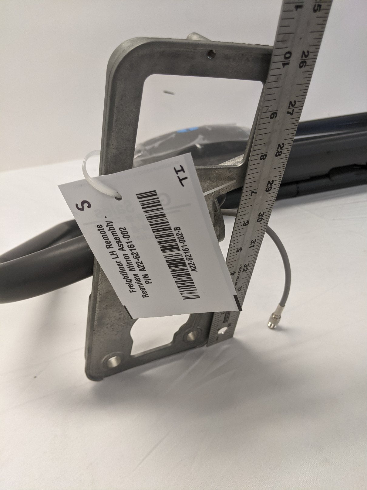 Freightliner LH Remote Rearview Mirror - A22-62161-002