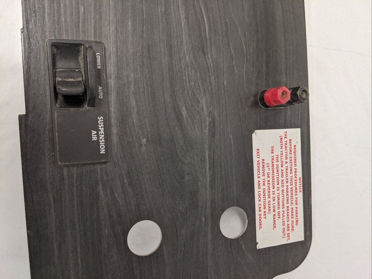 22-45867-010 - Freightliner Columbia Auxiliary Instrument Dash Panel