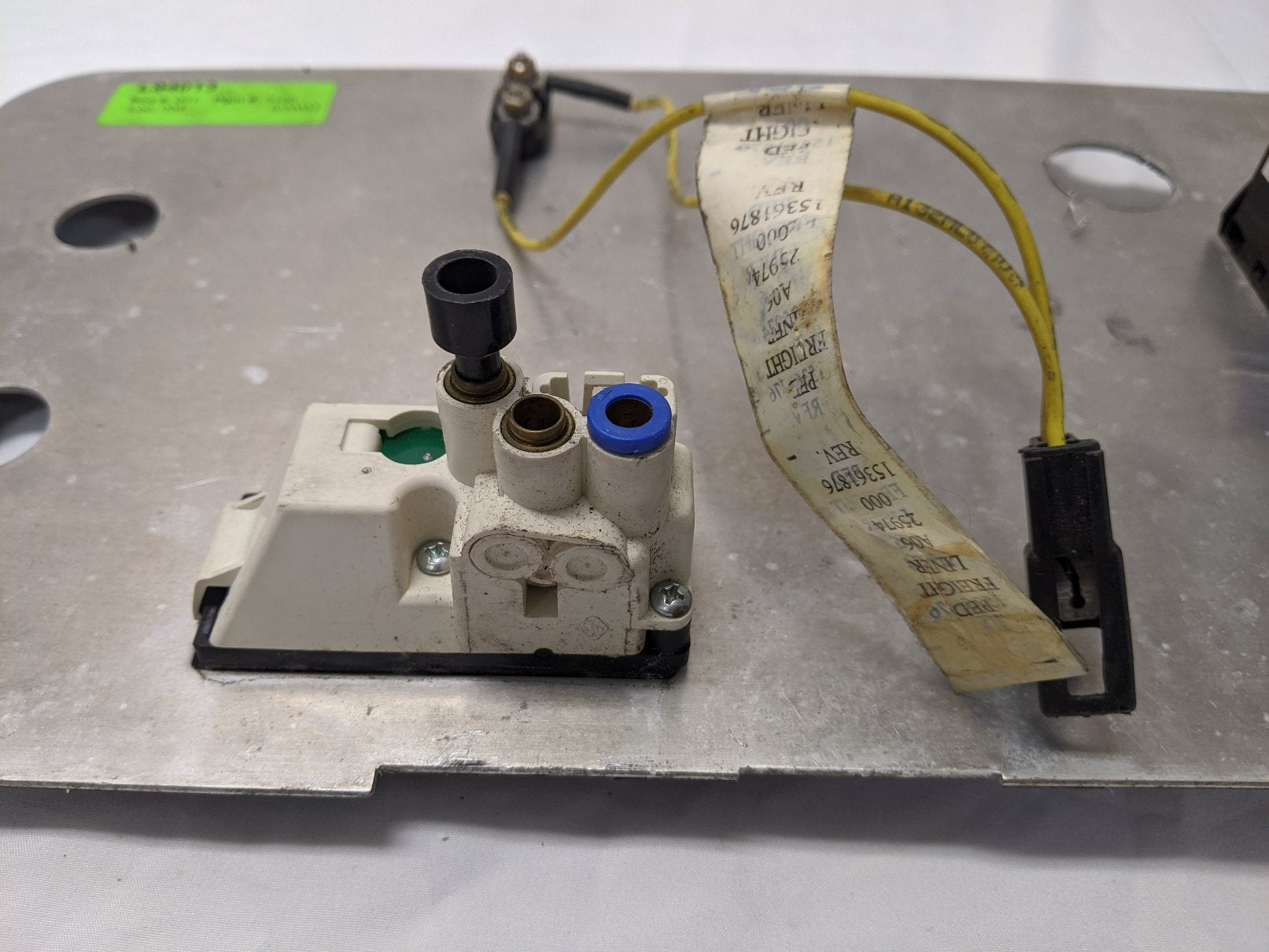 Used Freightliner Columbia Auxiliary Dash Instrument Panel - P/N 22-45867-010