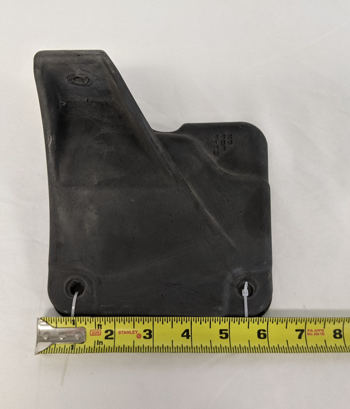 *Lot of 2* Used RH UPR & LWR Sleeper Extension Brackets -P/N A22-68051/68052-001 (10009507070268)
