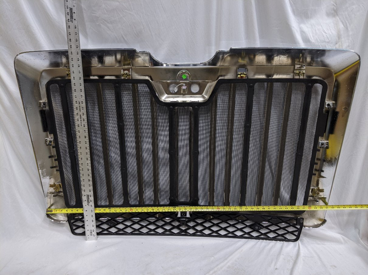 Used Western Star 57X Chrome Winter Front Hood Mounted Grille -P/N A17-21726-001 (10091455578428)