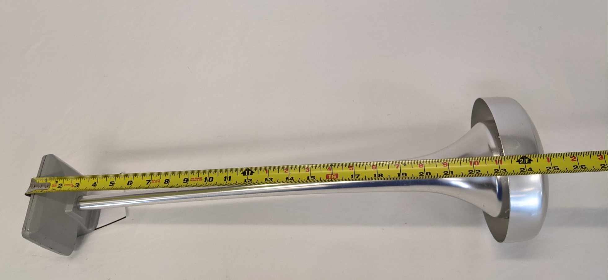 Used Freightliner 26 Inch Bright Round Air Horn w/ Logo - P/N 22-58123-000 (10097191584060)
