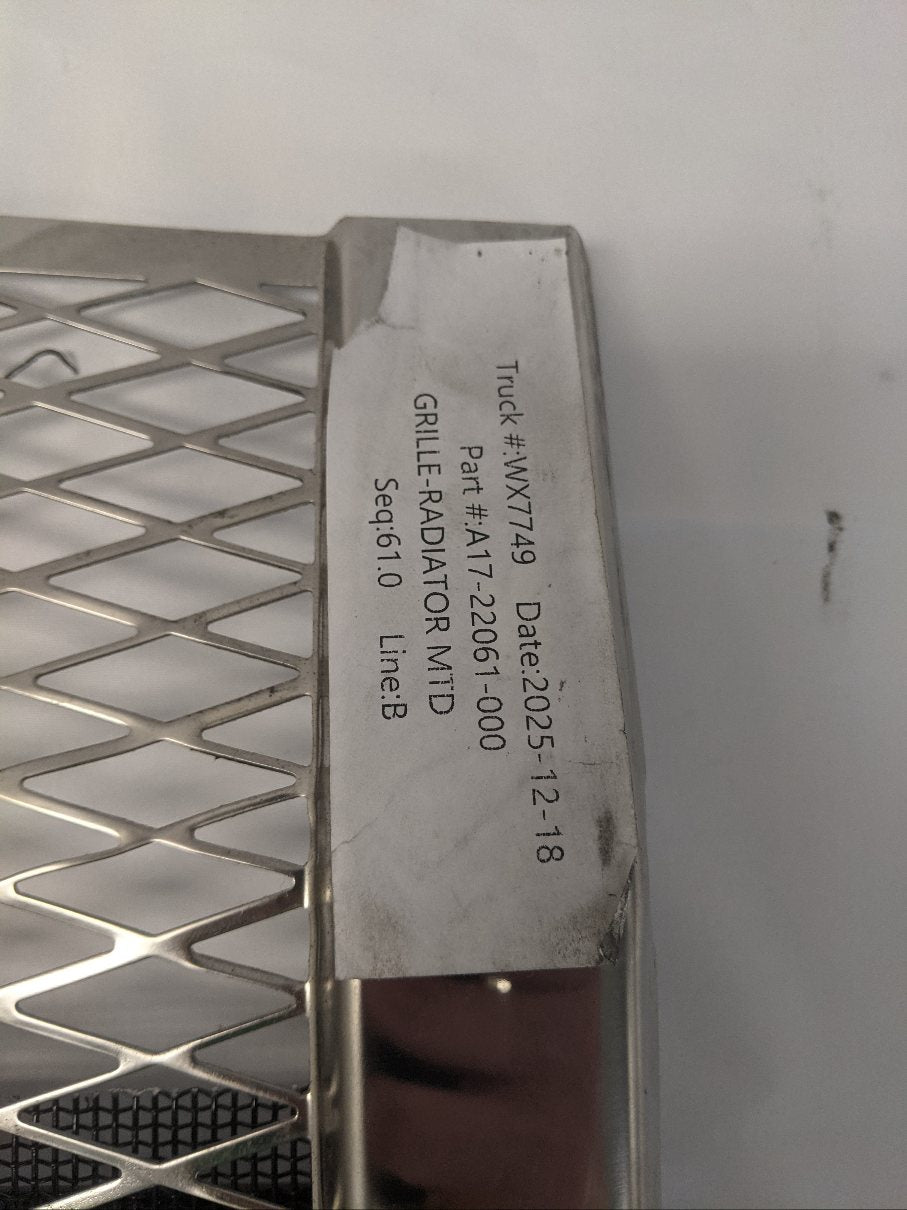 Western Star 47X 49X Radiator Grille | A17-22061-000