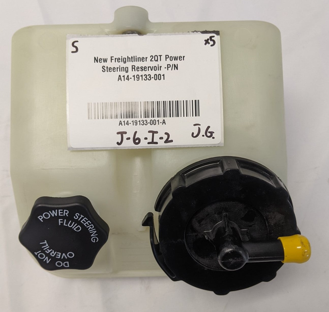 Freightliner M2 2QT Power Steering Reservoir A14-19133-001