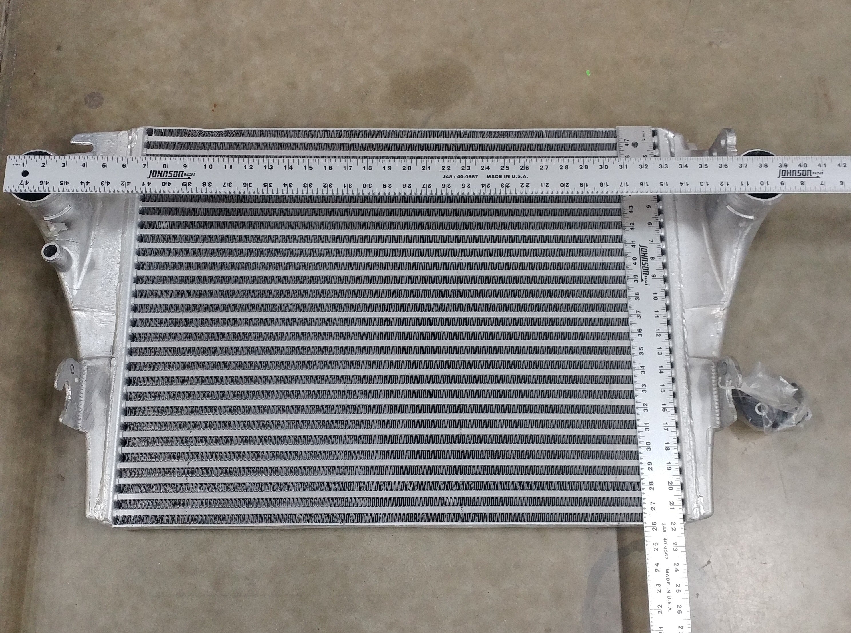 *Slow Leak* Freightliner 28 ¾" x 21 ½" Charge Air Cooler - P/N  CE257001 (8804078682428)