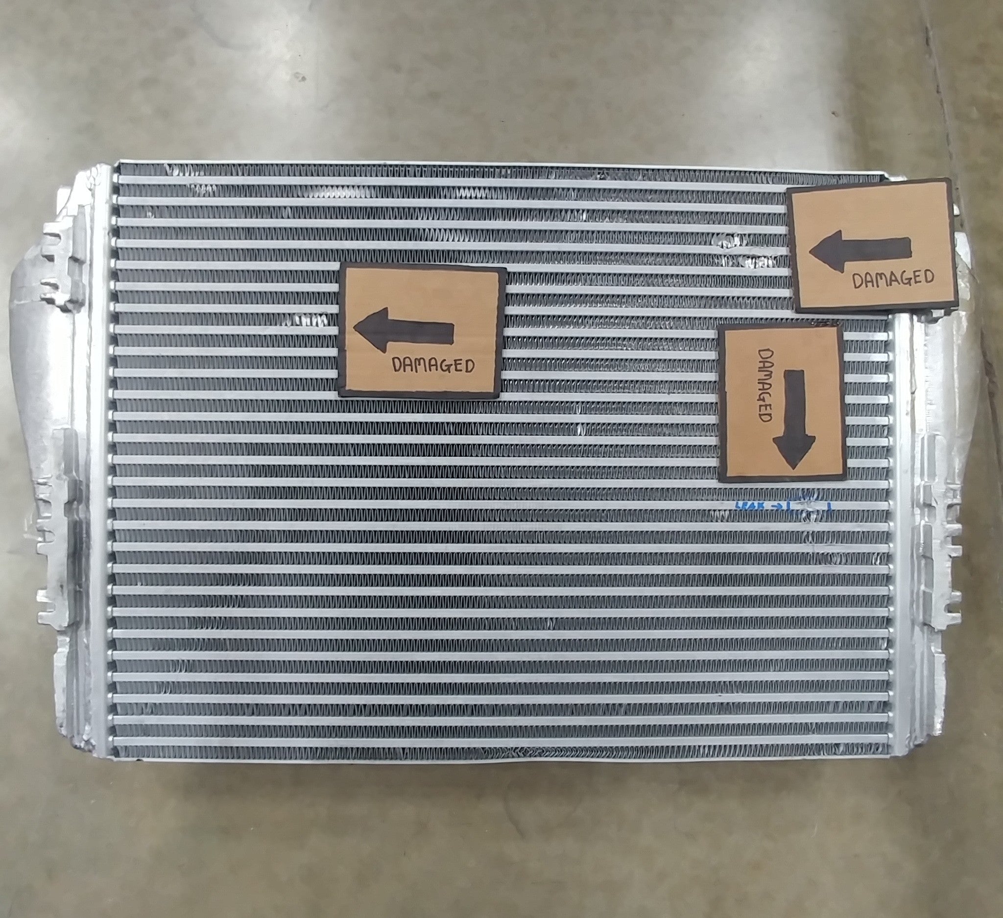 *Slow Leak* Freightliner 28 ¾" x 21 ½" Charge Air Cooler - P/N  CE257001 (8804078682428)