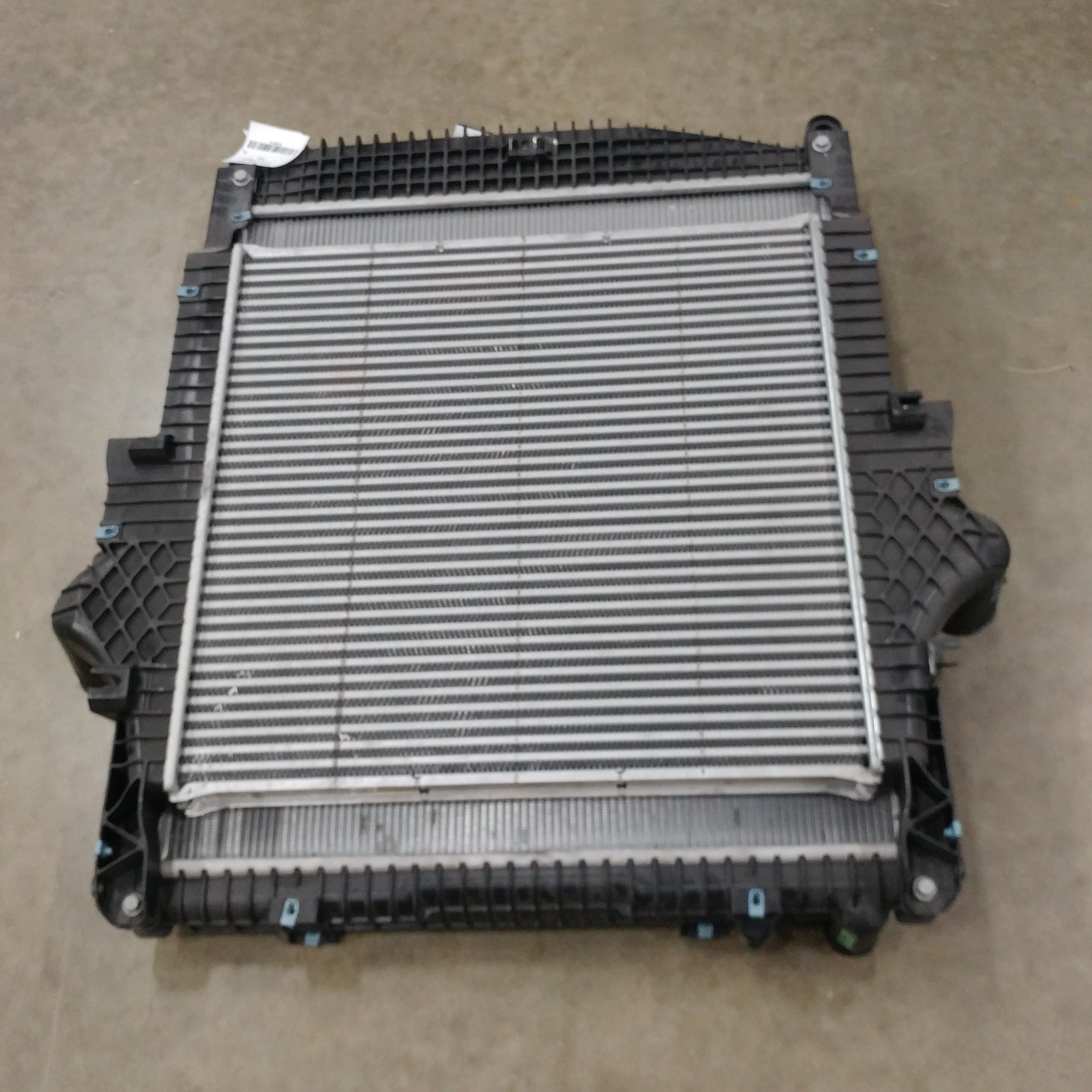 Damaged Freightliner M2 Radiator -TXE1004018 & CAC -TXE1030484 -P/N 05-34531-005 (8753848451388)